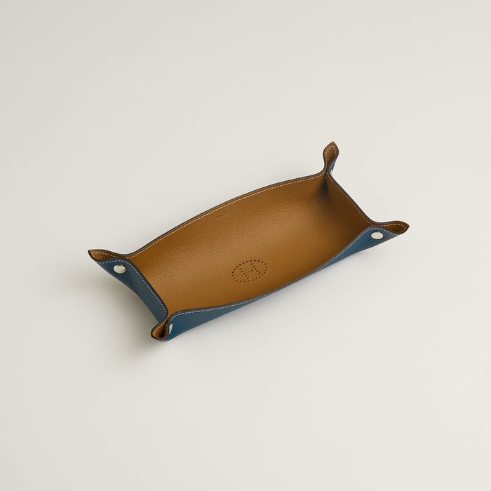 Mises Et Relances H Evelyne Pencil Case