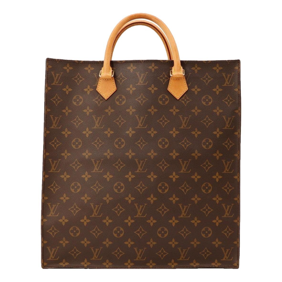 Plat leather handbag