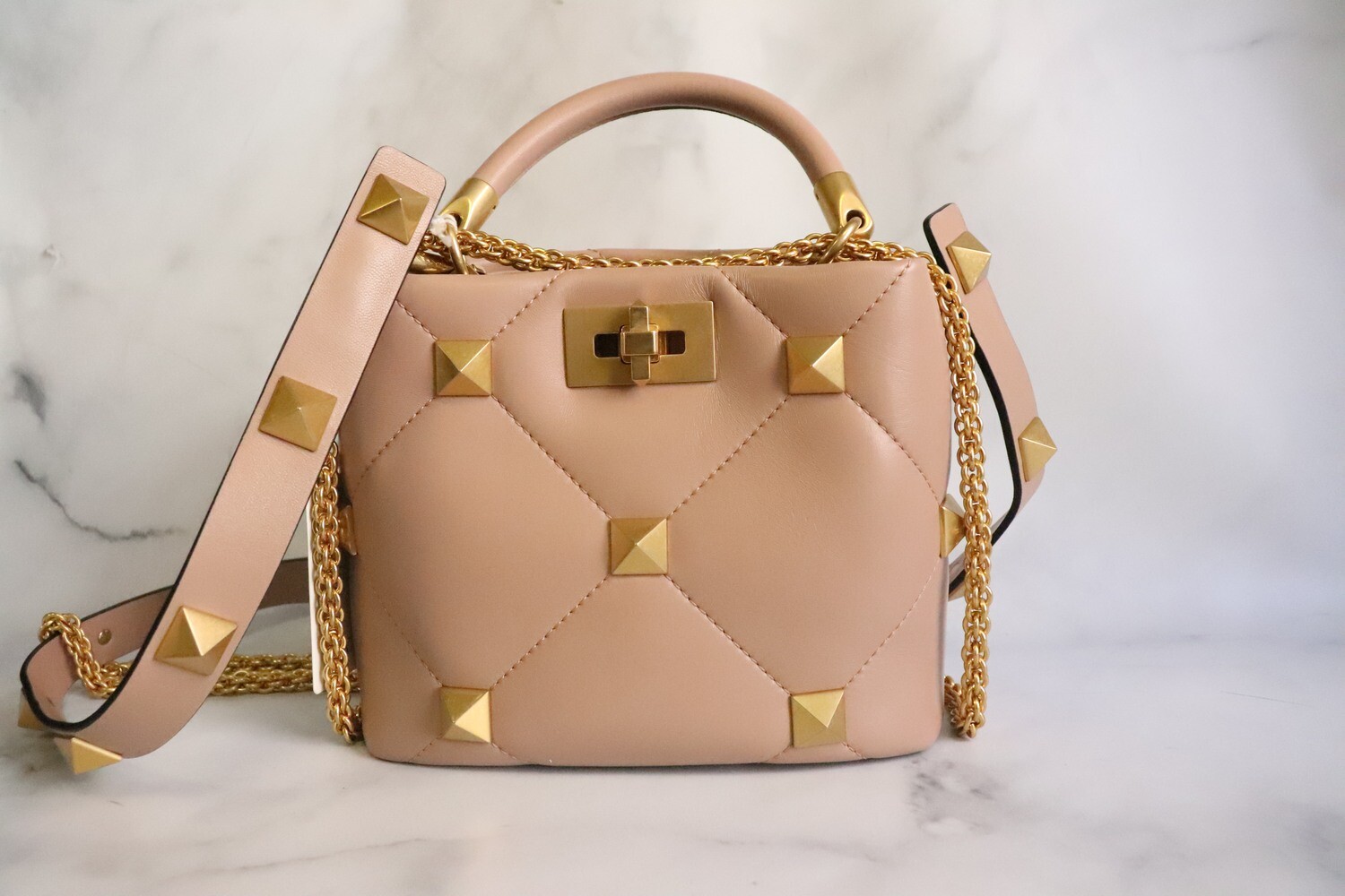 Valentino Valentino Bucket Roman Stud Bag, Beige Lambskin, New No Dustbag MA001