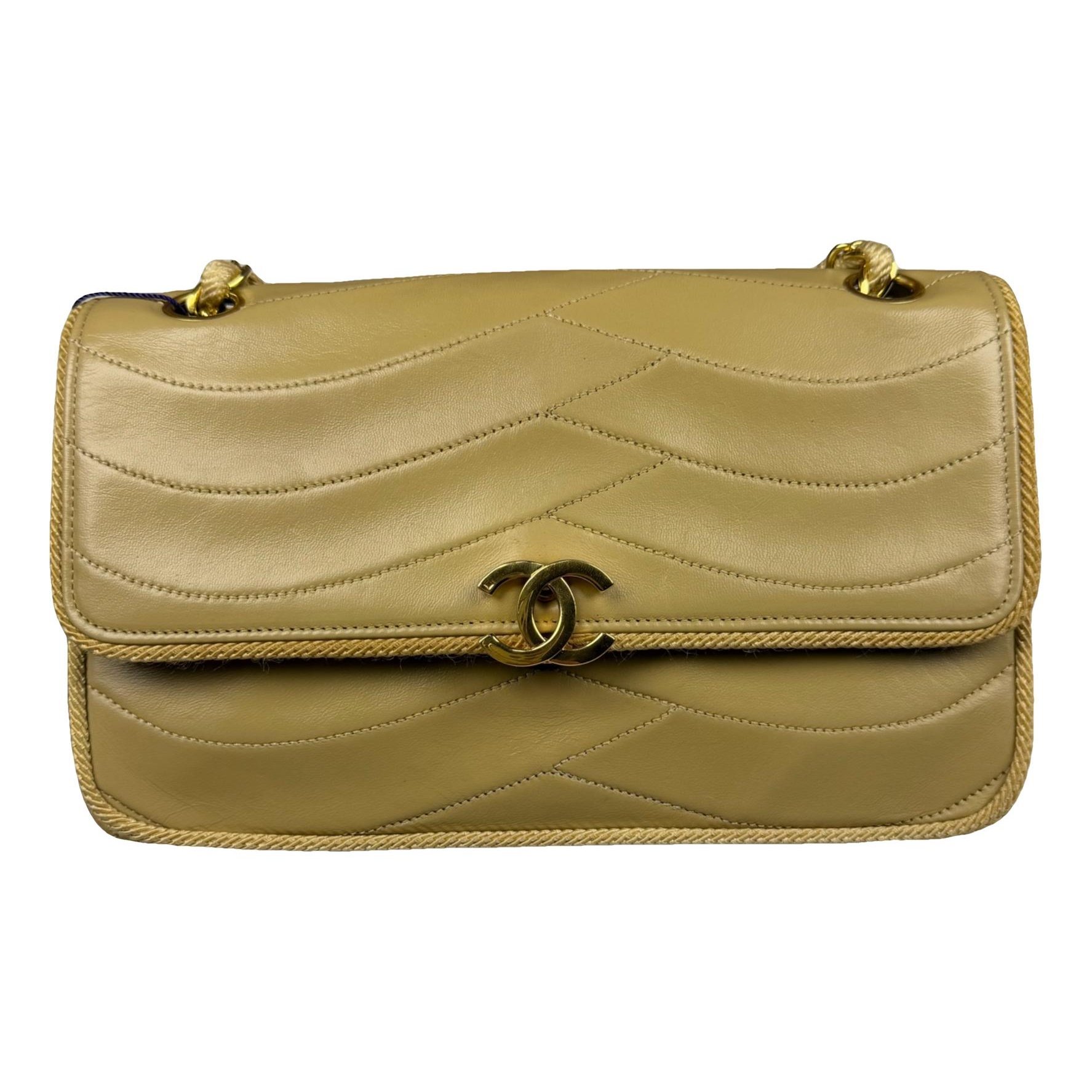 Timeless/Classique leather crossbody bag