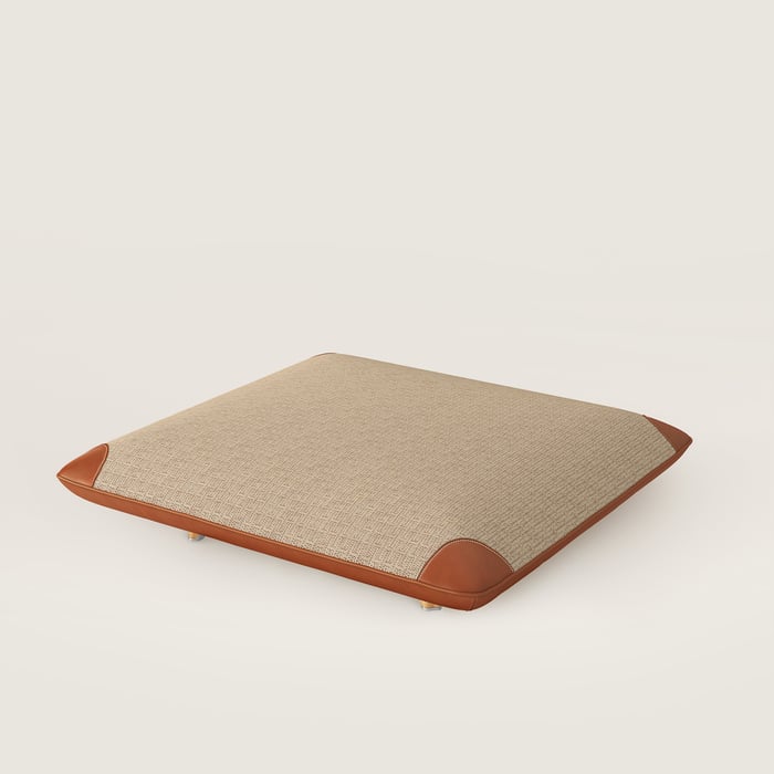 Les Necessaires d'Hermès “carre d'assise” 로우 스툴, 로우 모델
