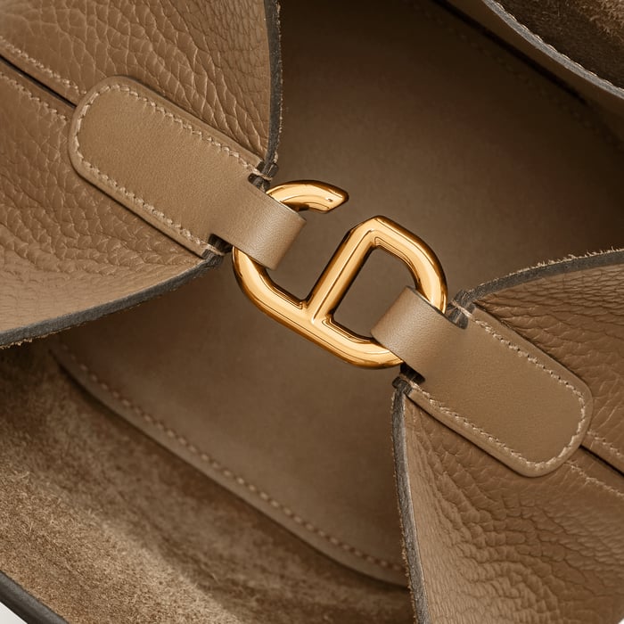 Alezan Hermès In-the-loop 18 Bag