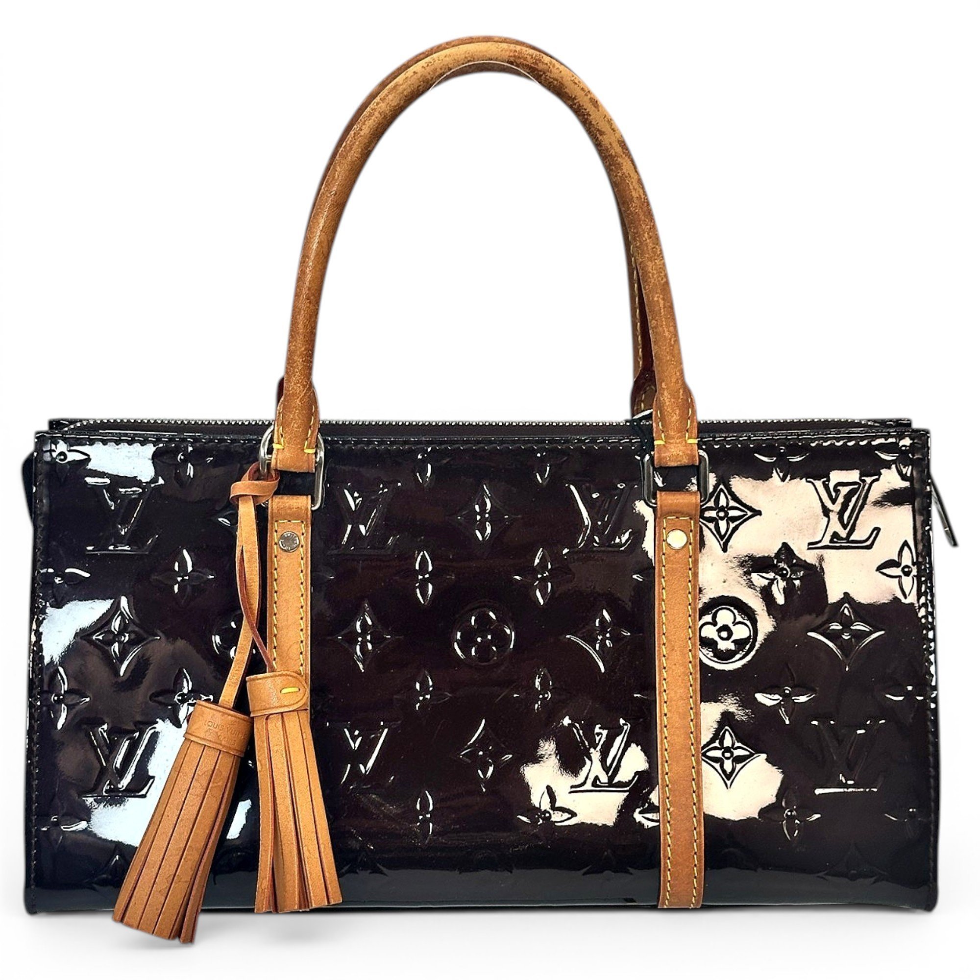 Neo Triangle patent leather handbag