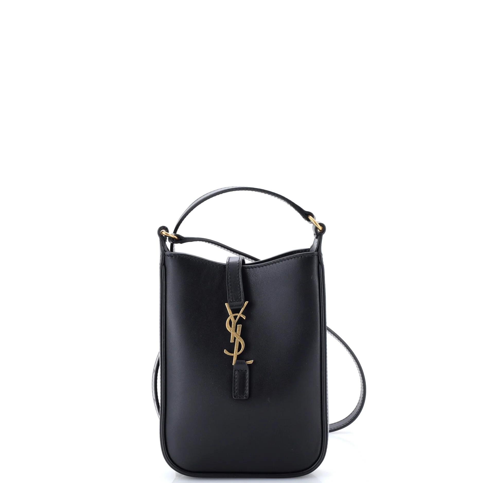 Leather crossbody bag