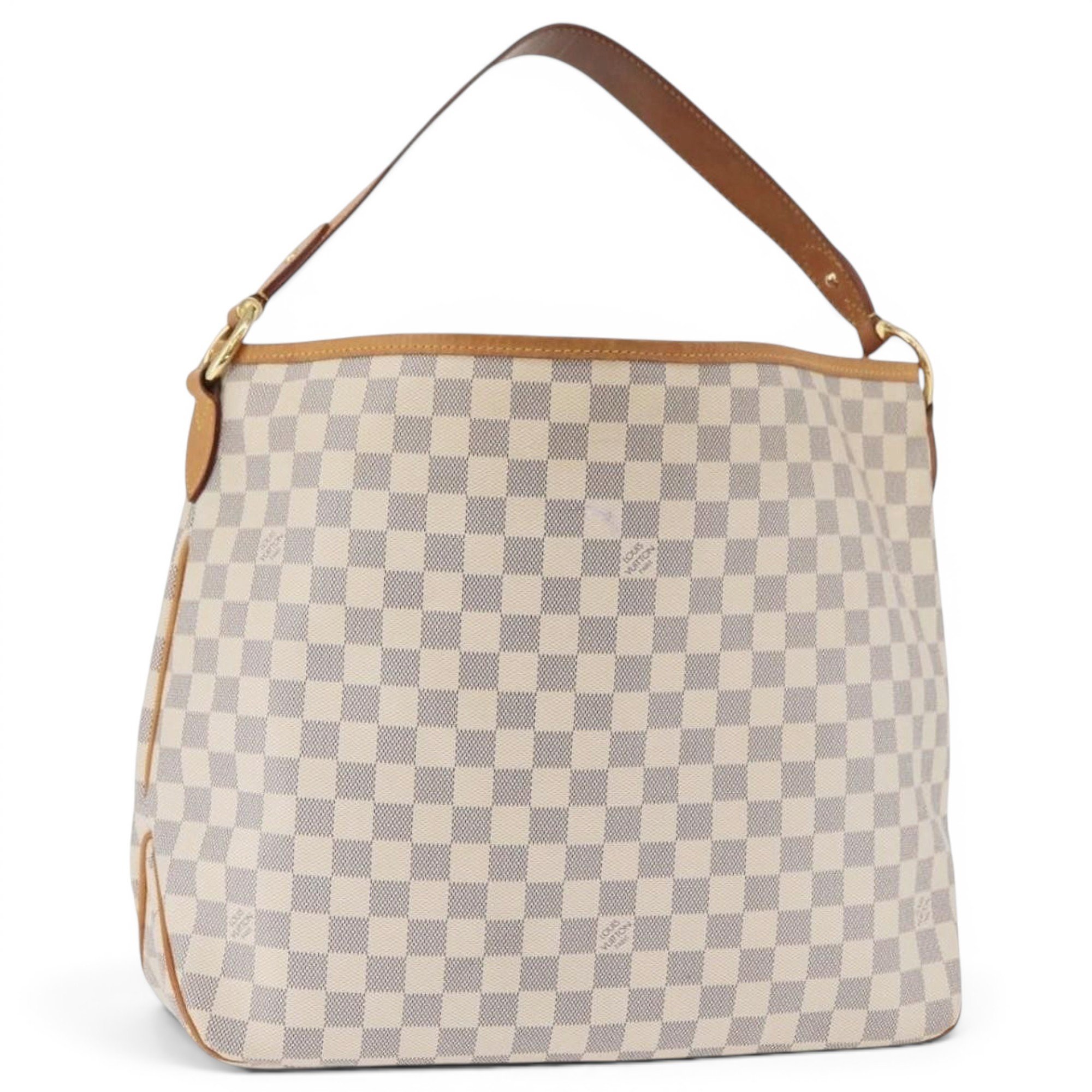 Delightful leather handbag