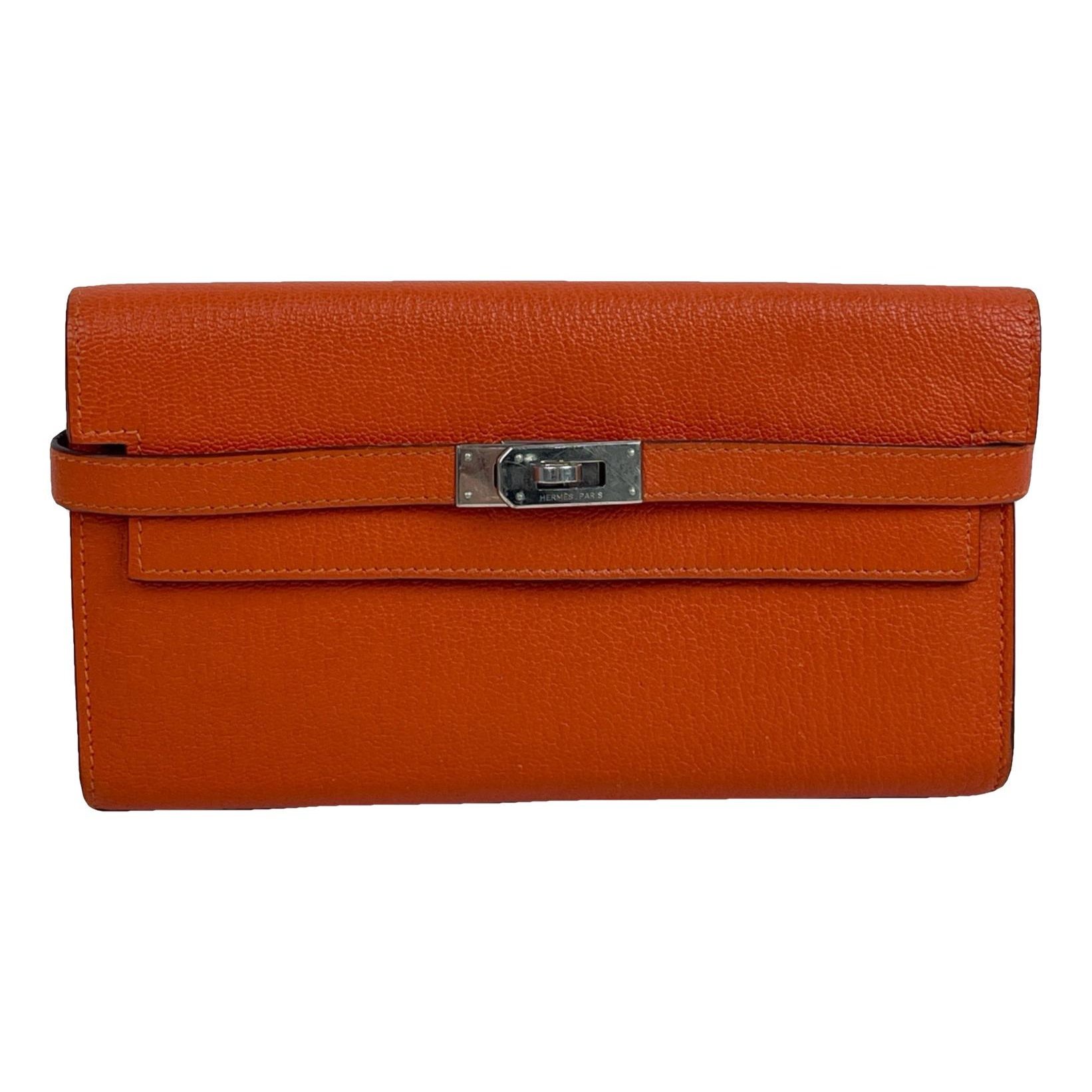 Kelly to go leather clutch bag