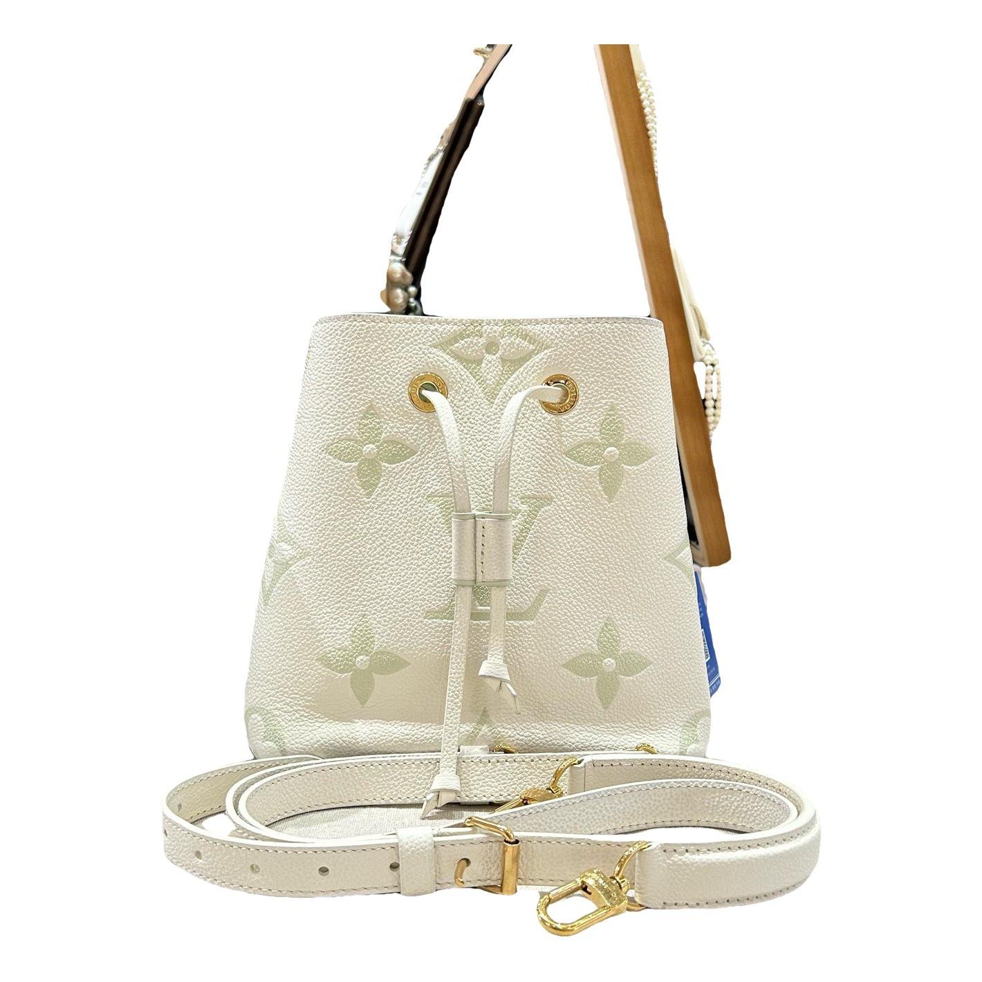 NéoNoé BB leather handbag