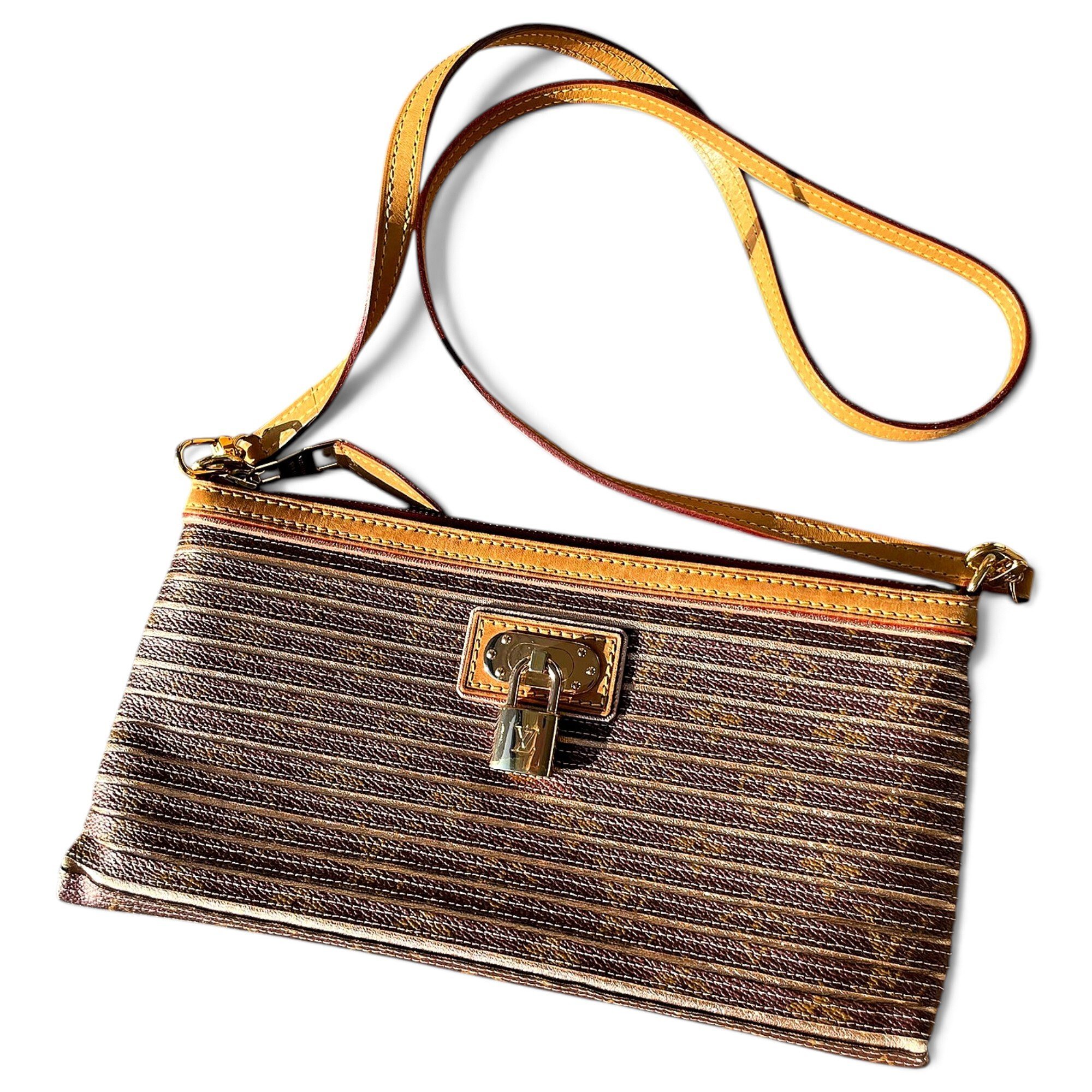 Pochette Accessoire leather handbag