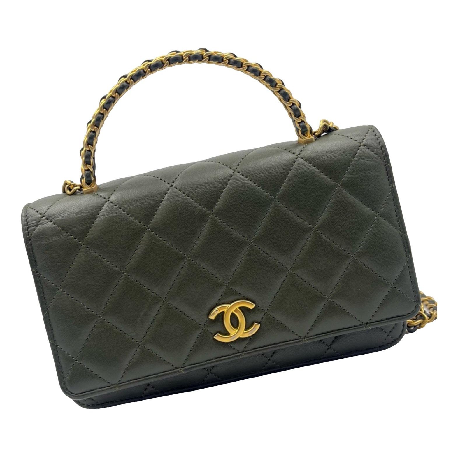 Timeless Classique Top Handle leather handbag