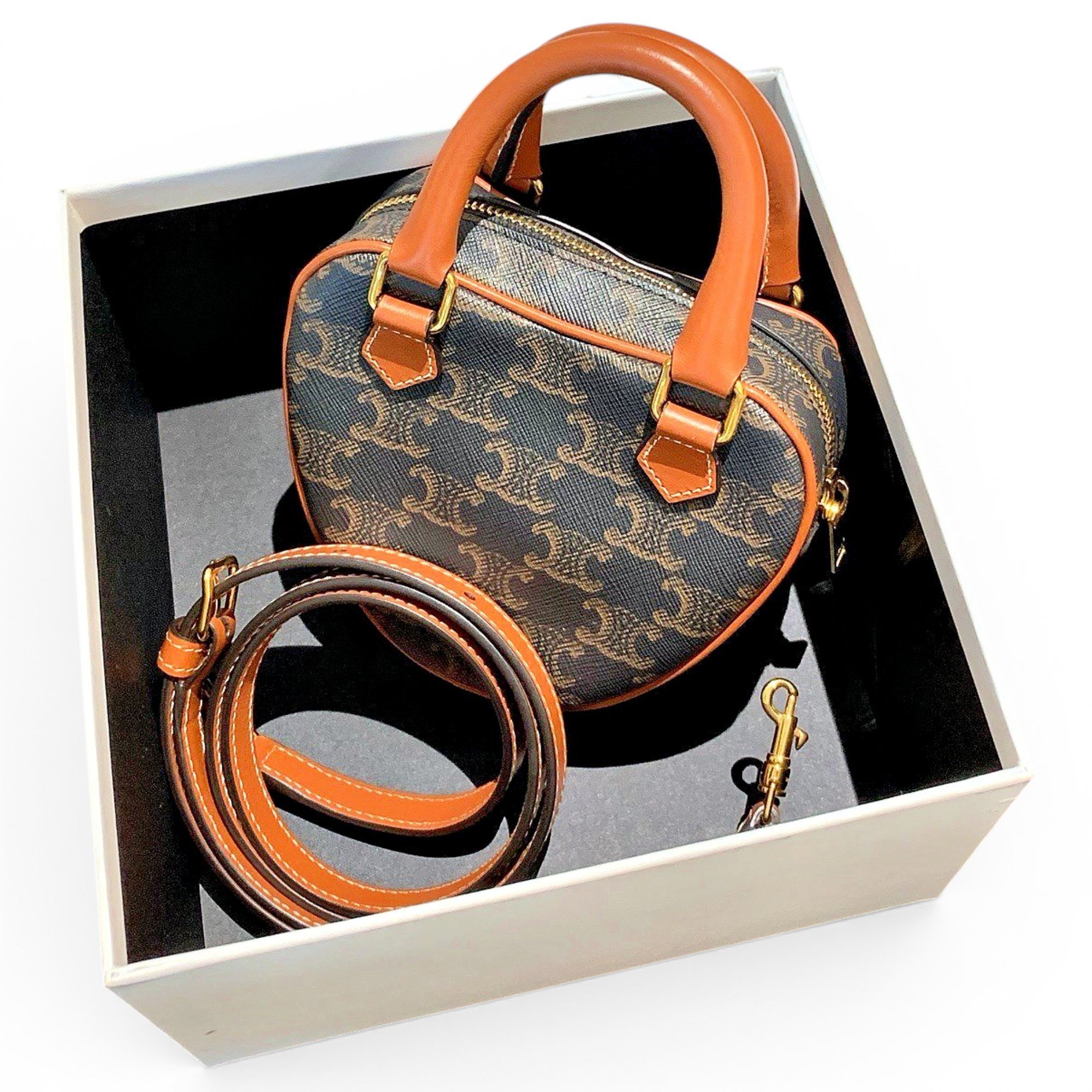 Leather handbag