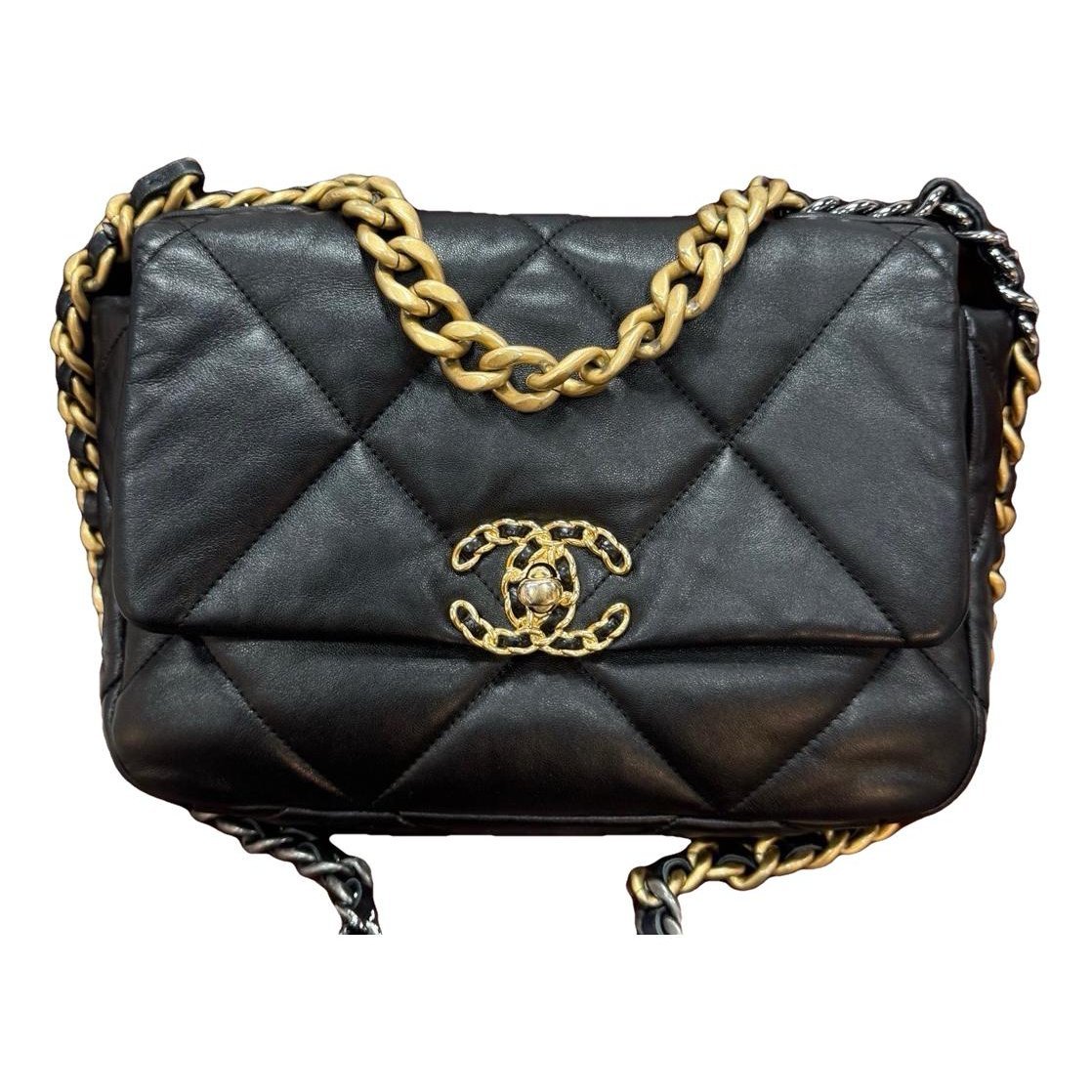 Chanel 19 leather handbag