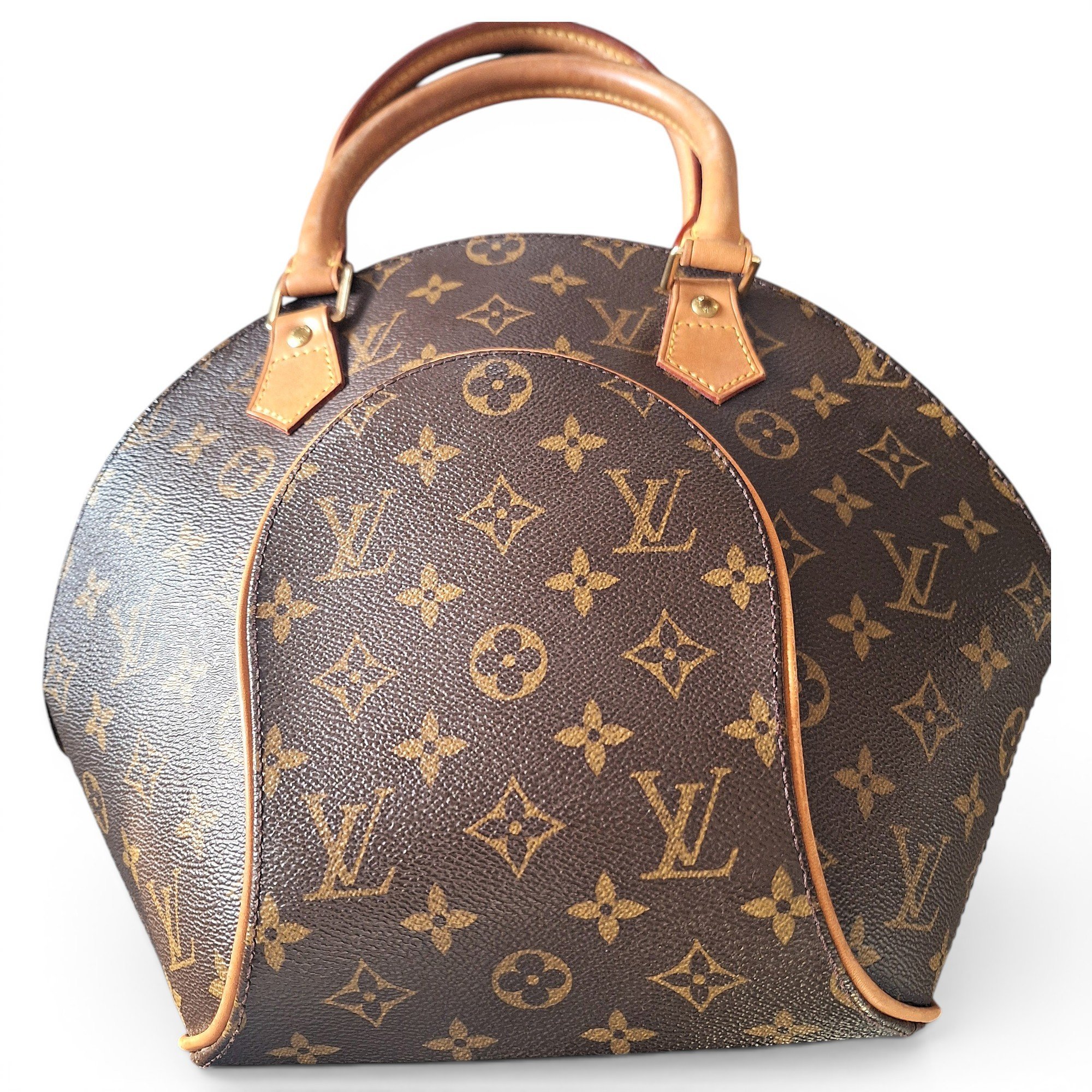 Ellipse leather handbag
