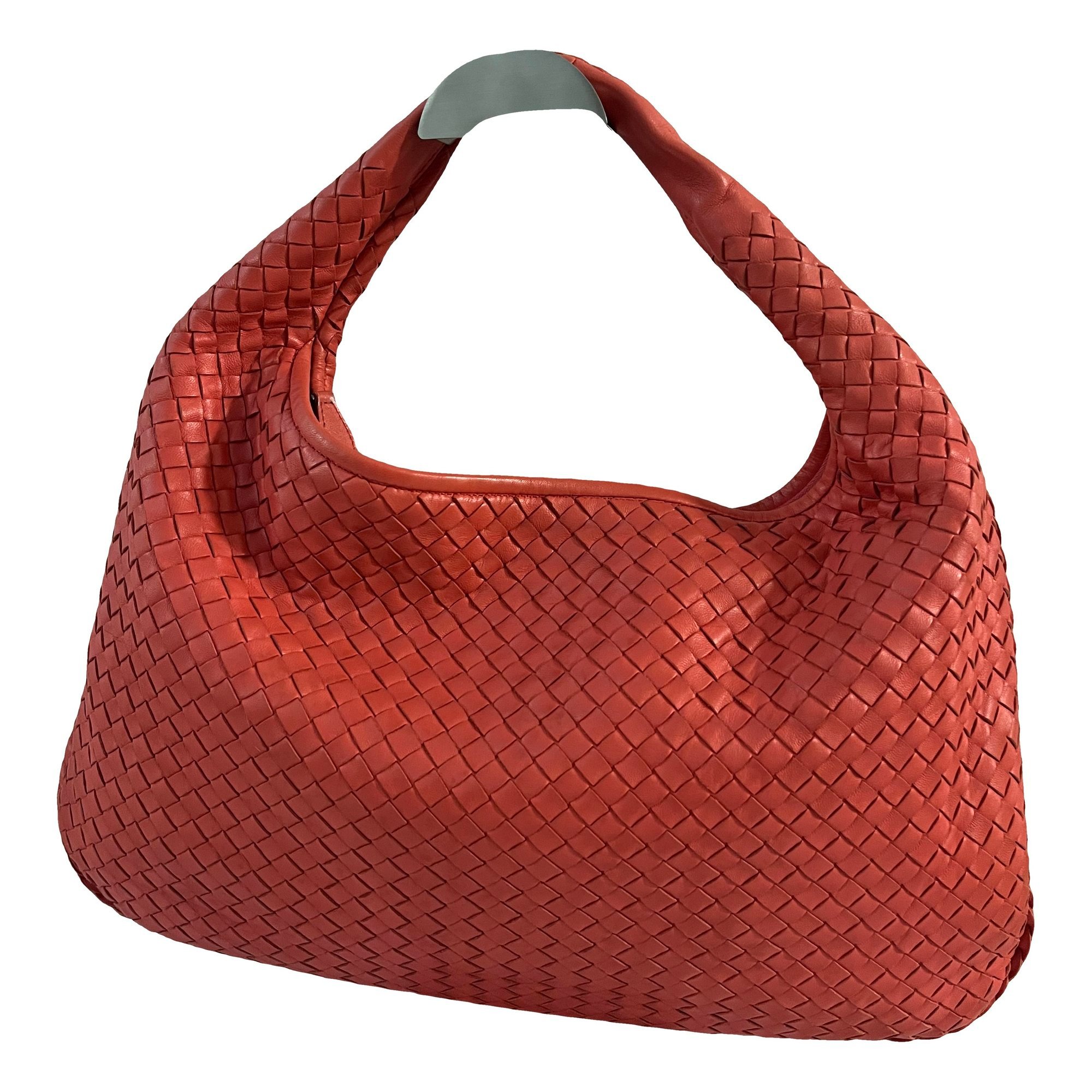 Veneta leather handbag