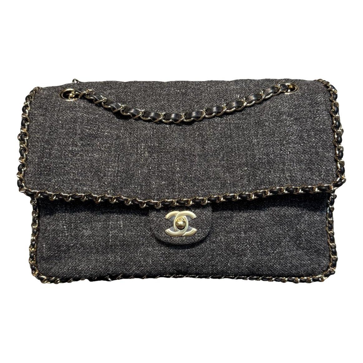 Timeless/Classique tweed crossbody bag