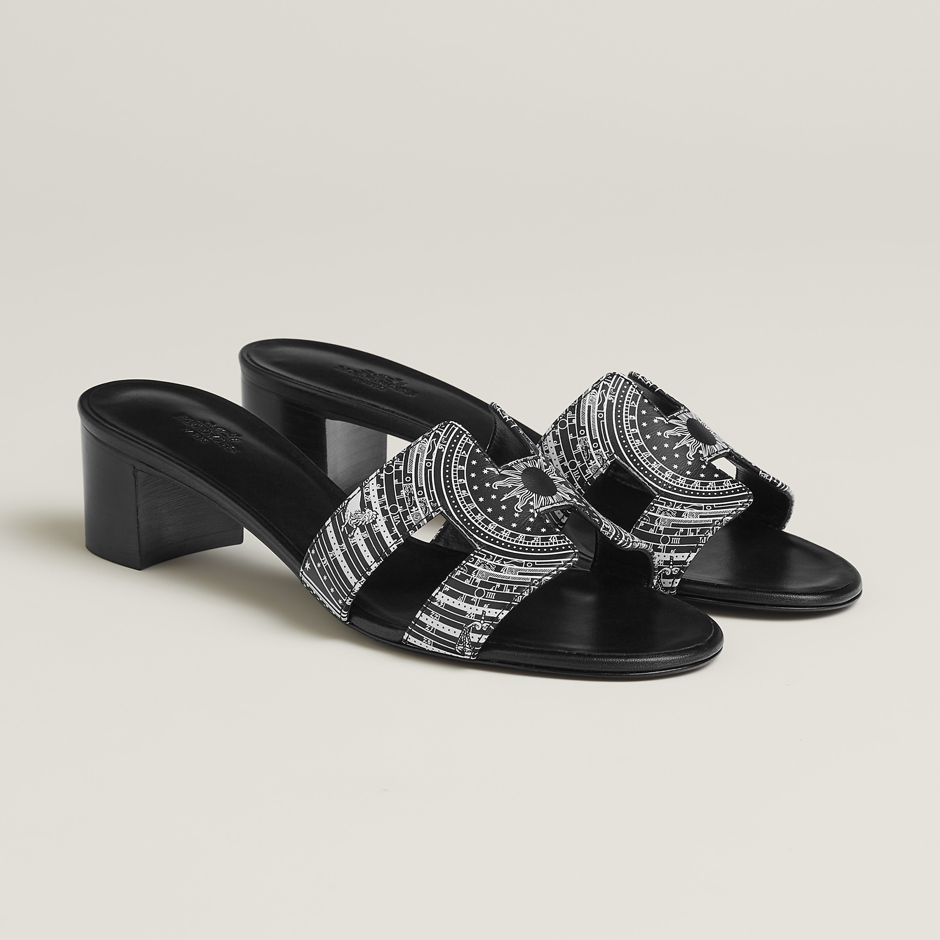 Oasis sandal