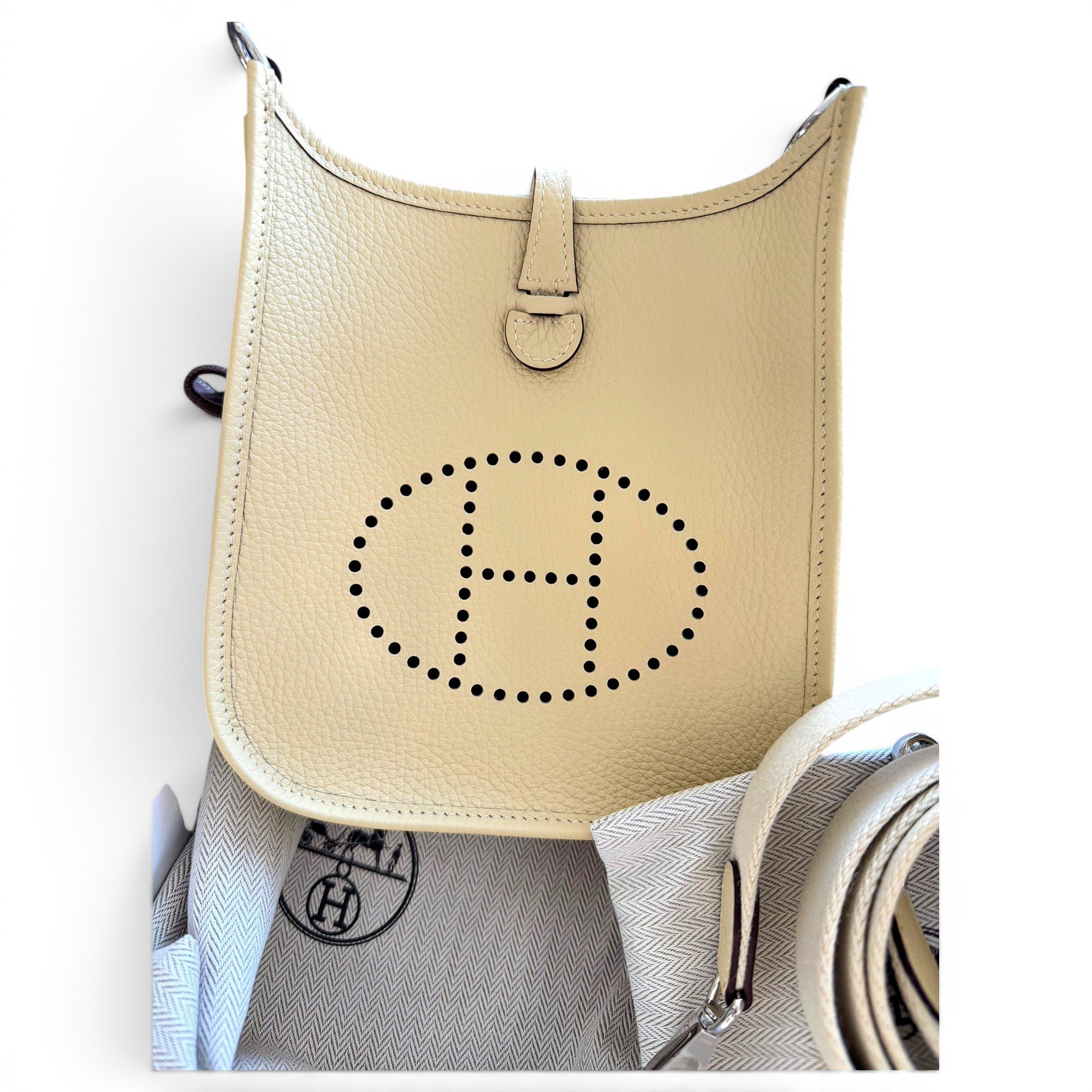 Hermes Evelyne Handbag Vanille 2026