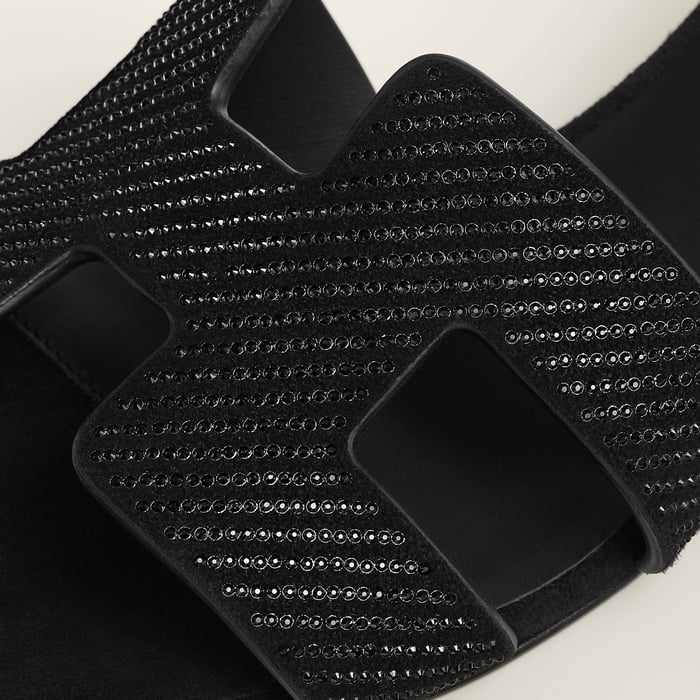 Noir Oasis Sandal