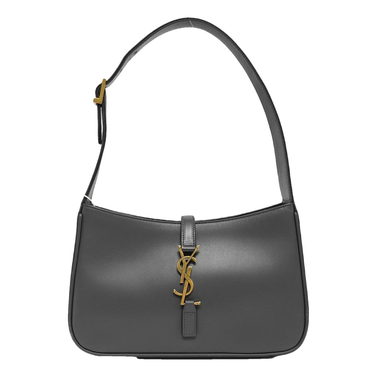 Le 5 à 7 leather handbag