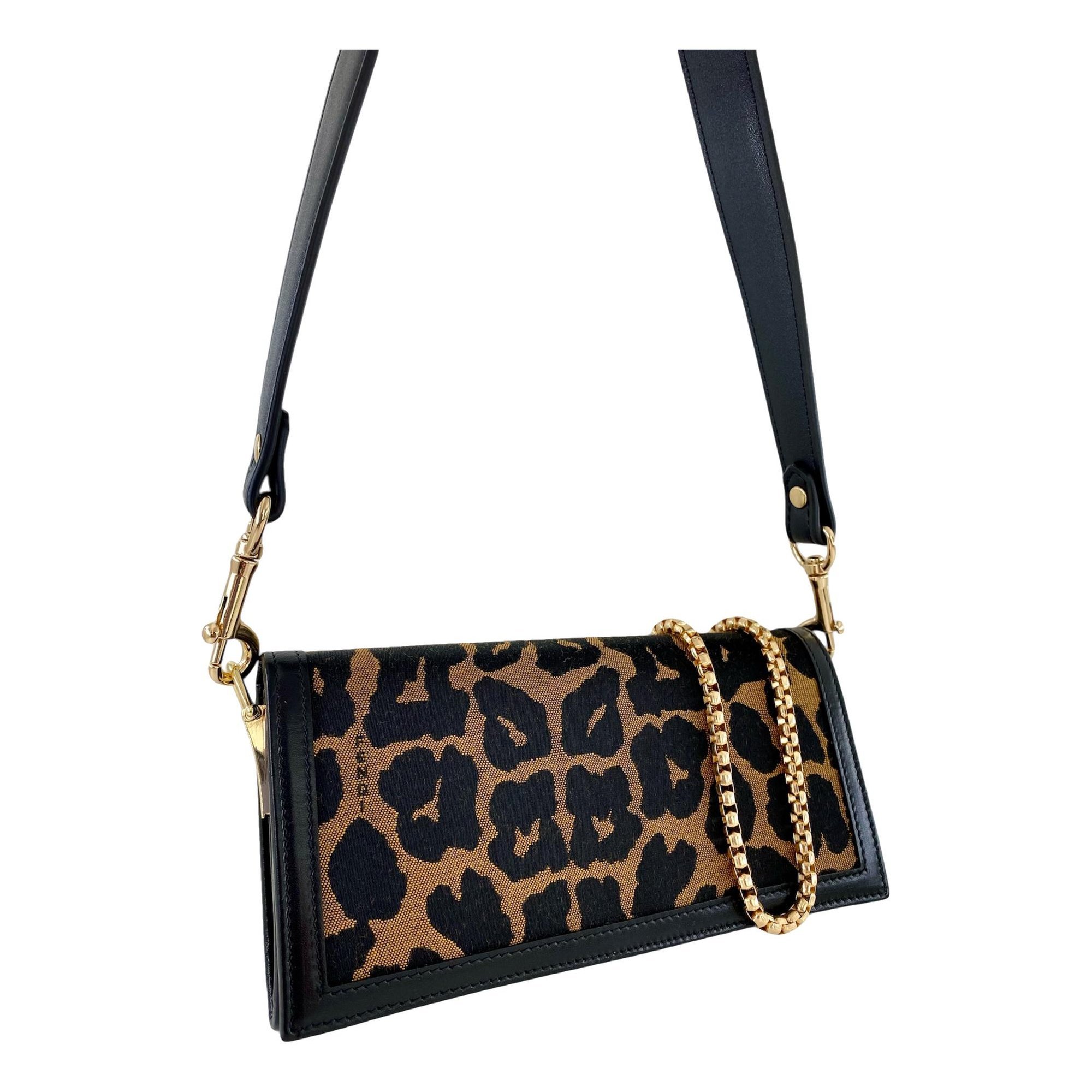 Baguette cloth clutch bag