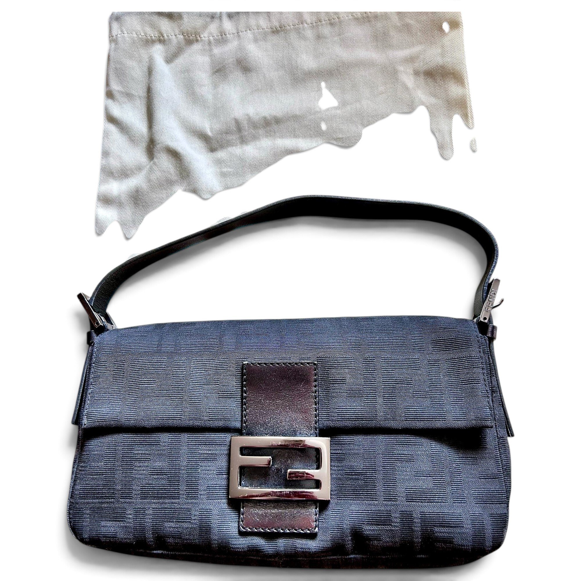 Baguette cloth handbag