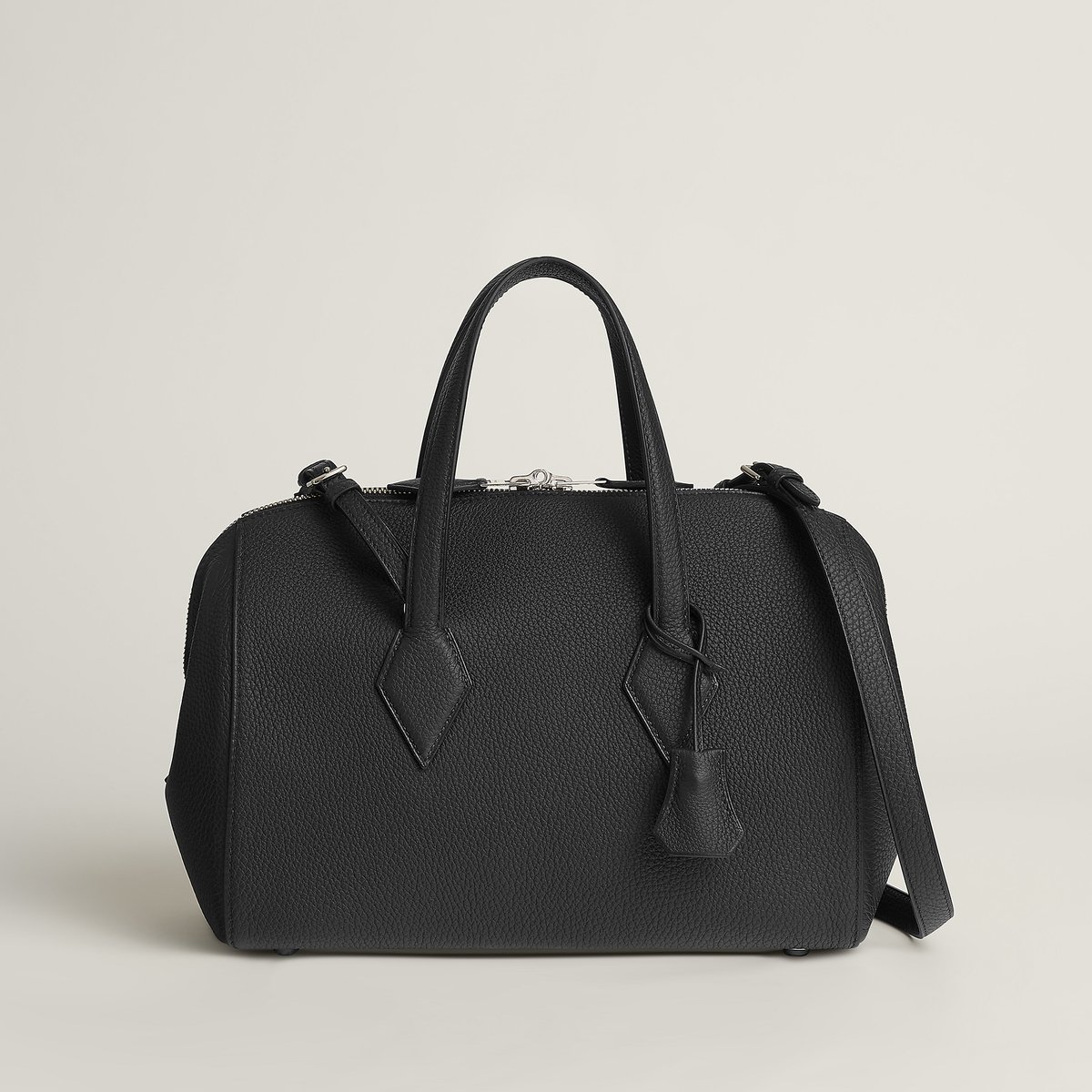 Hermès Petit Tour 34 bag Noir Togo Calfskin | BagUSeek