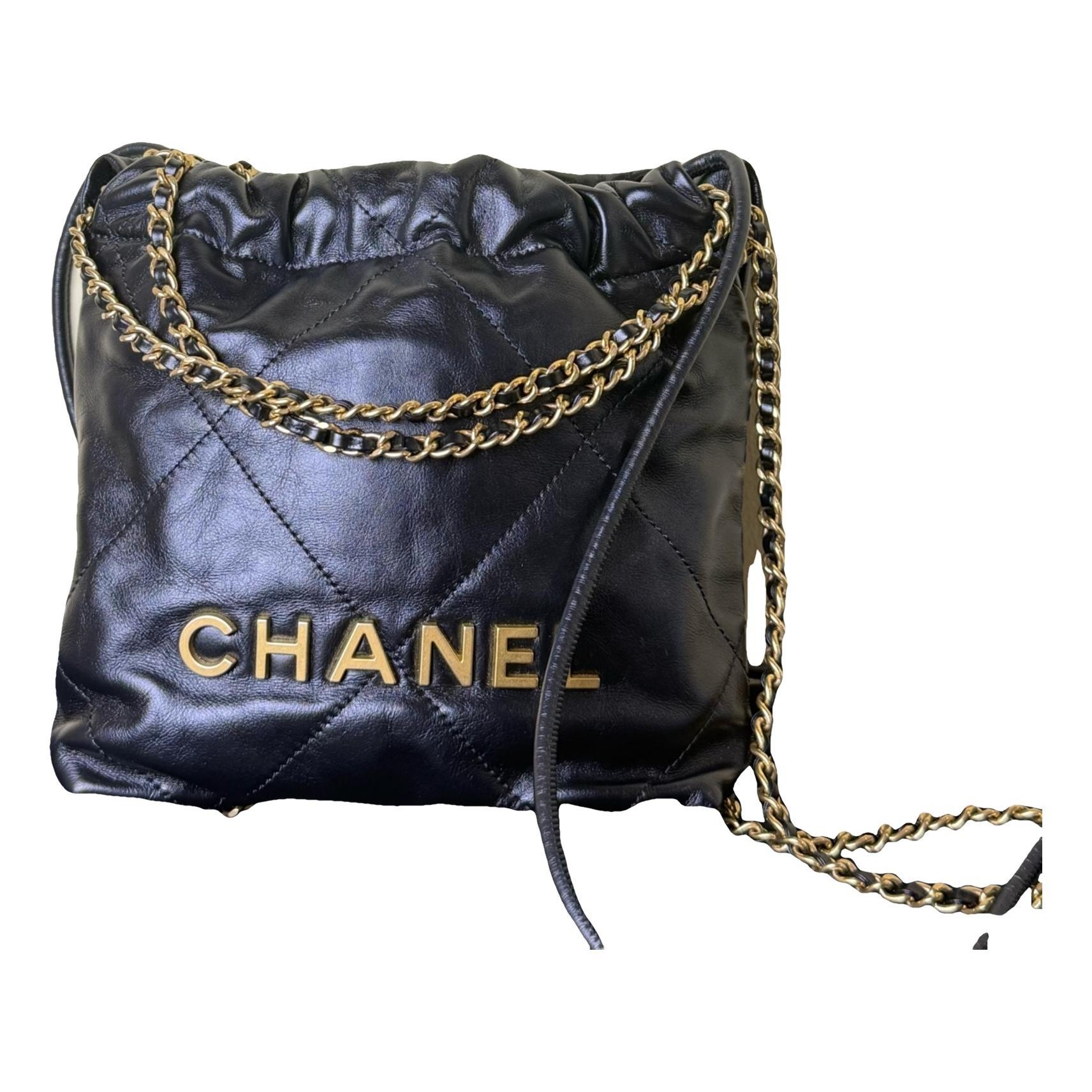 Chanel 22 leather handbag