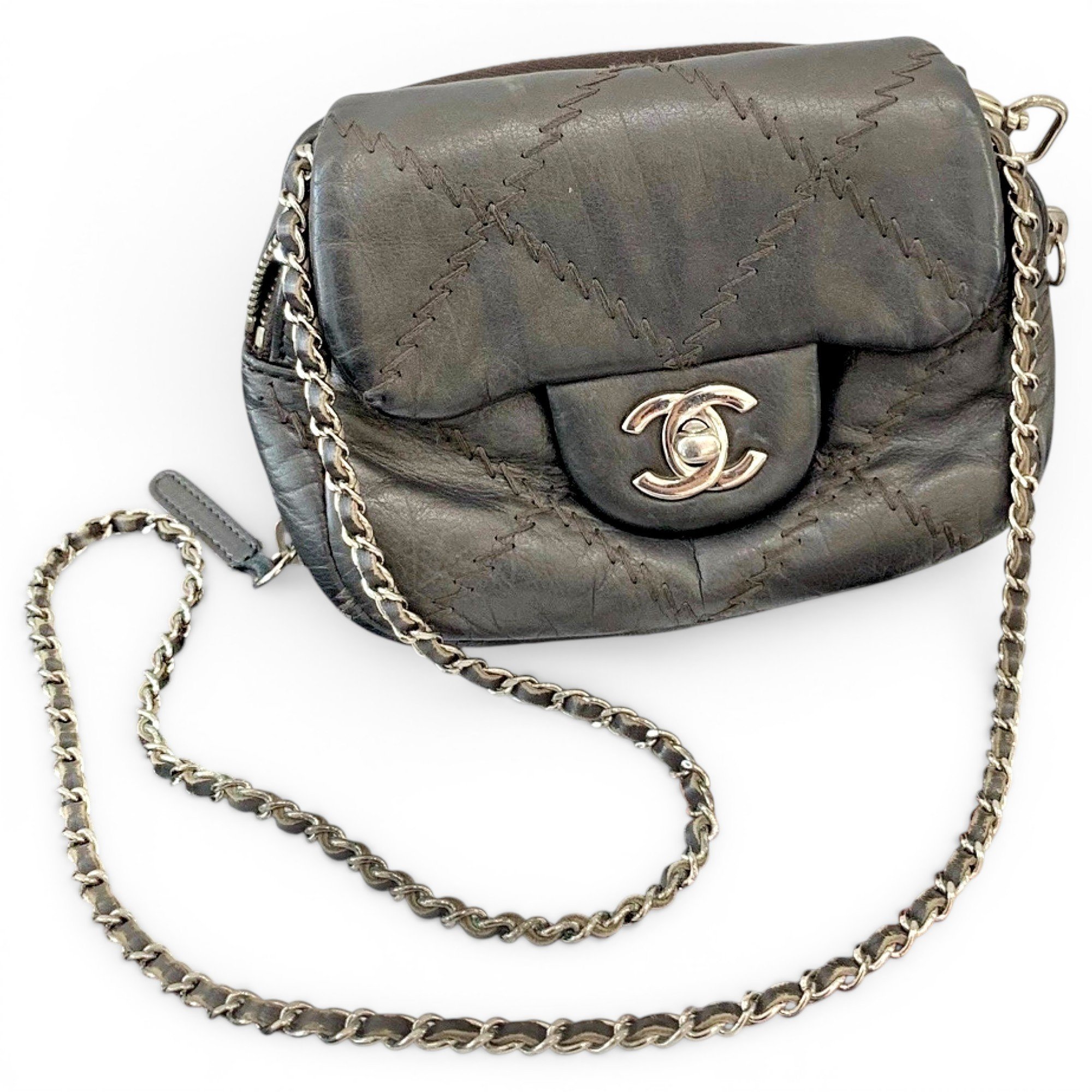 Timeless/Classique leather crossbody bag