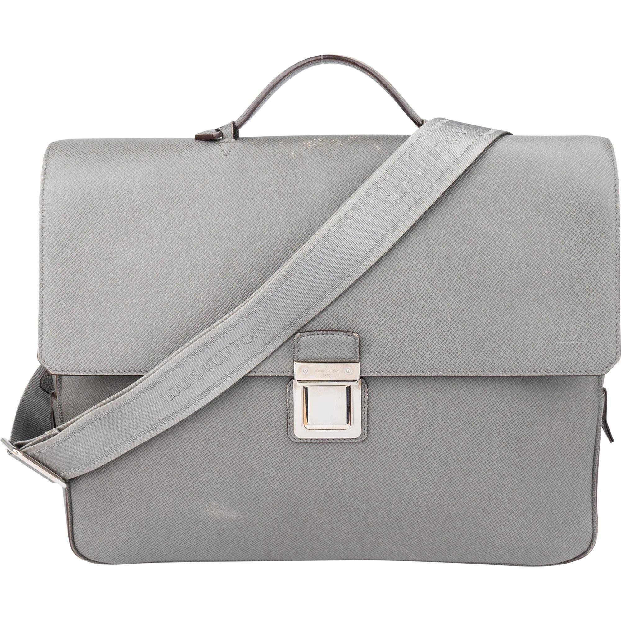 Very leather handbag
