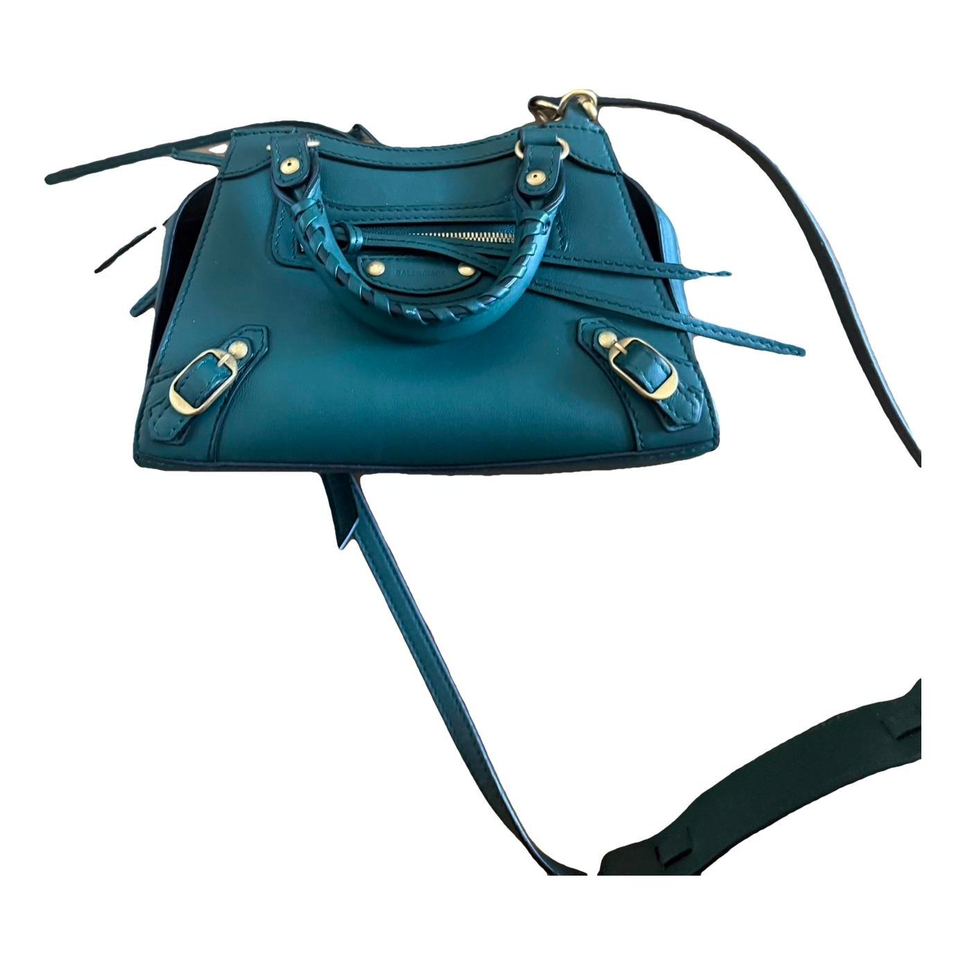 Neo Classic leather crossbody bag