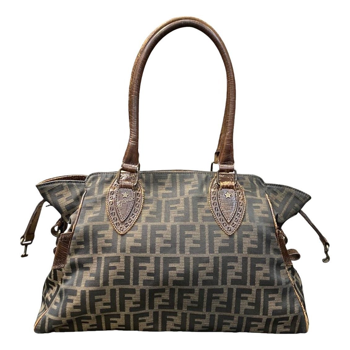 Pocket leather tote