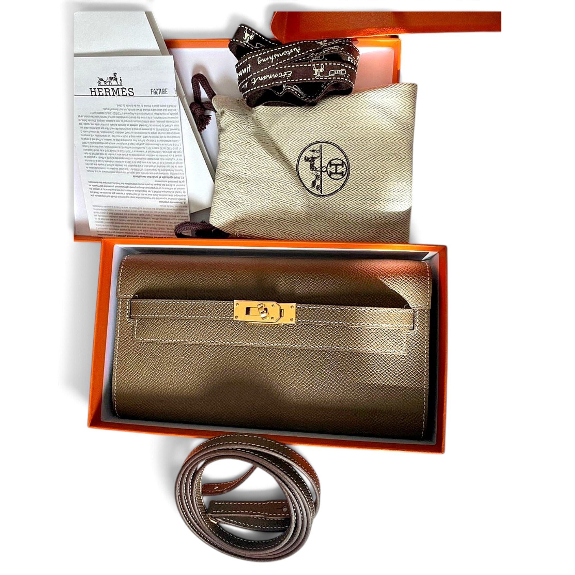 Kelly to go leather clutch bag
