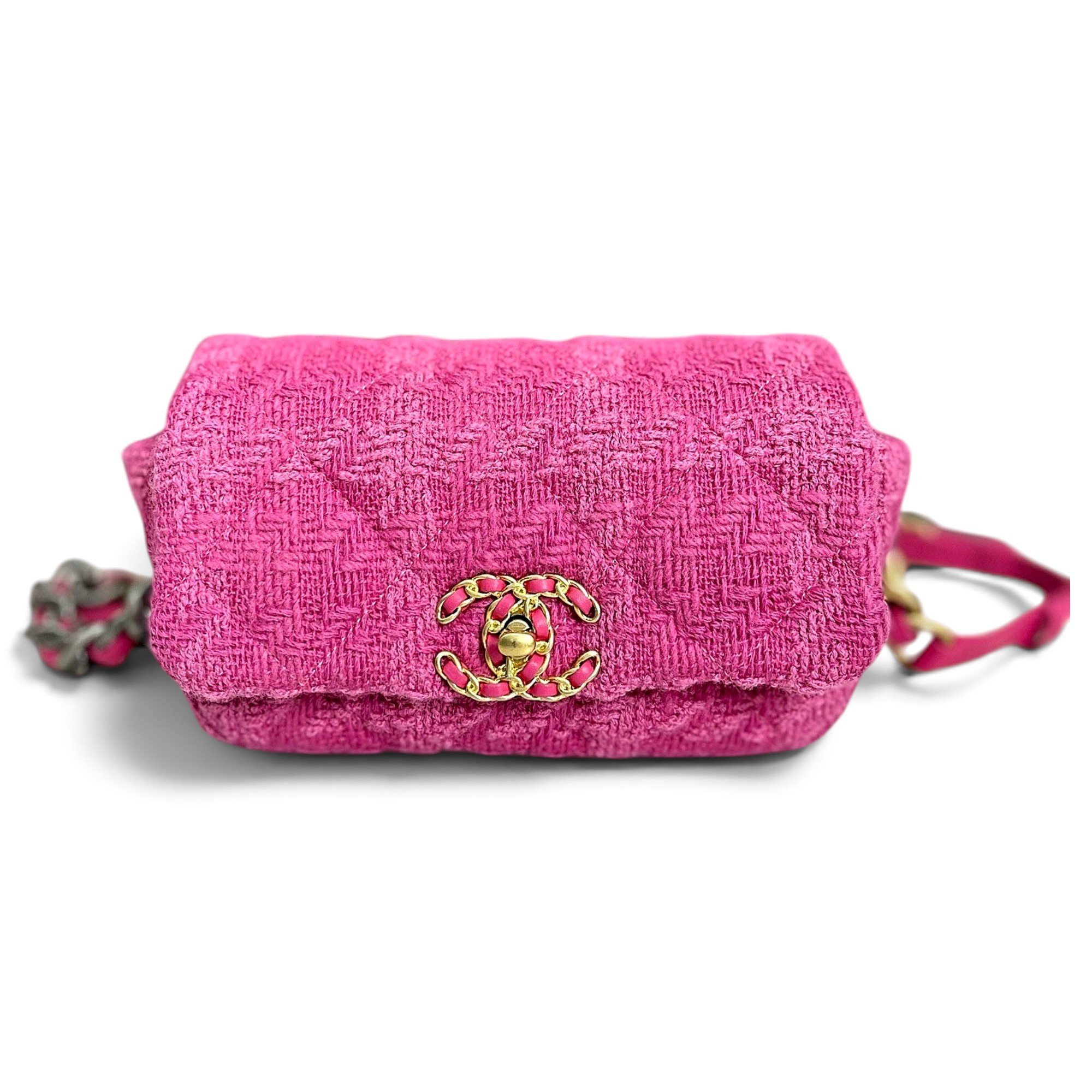 Chanel 19 tweed handbag