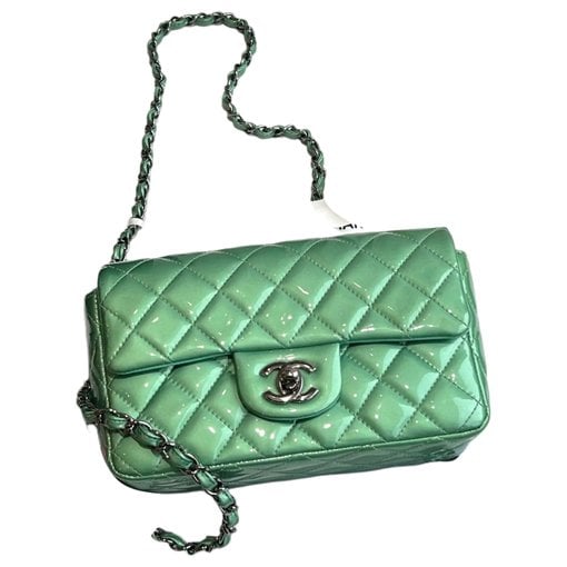 Timeless/Classique patent leather crossbody bag