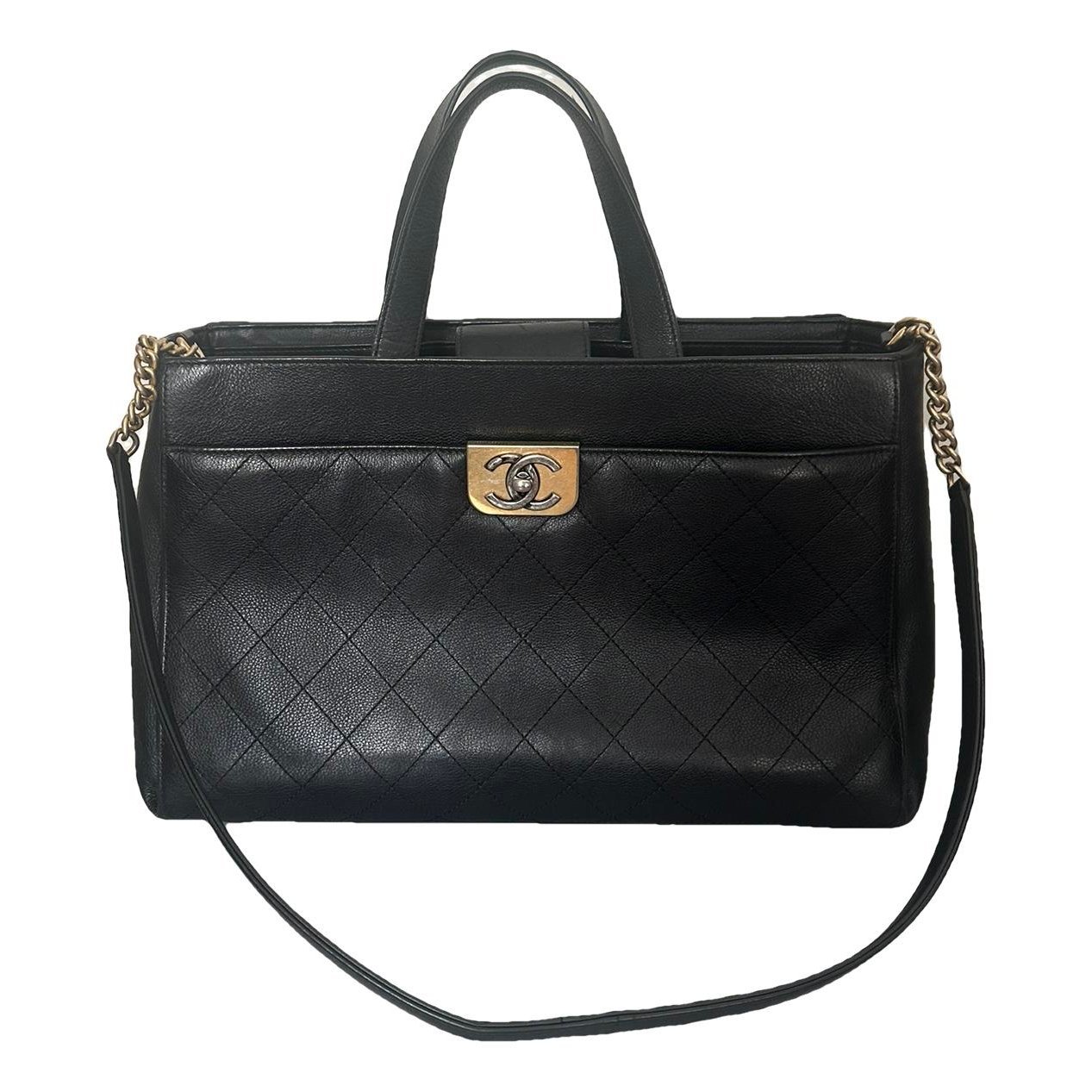 Chanel Timeless/Classique leather crossbody bag
