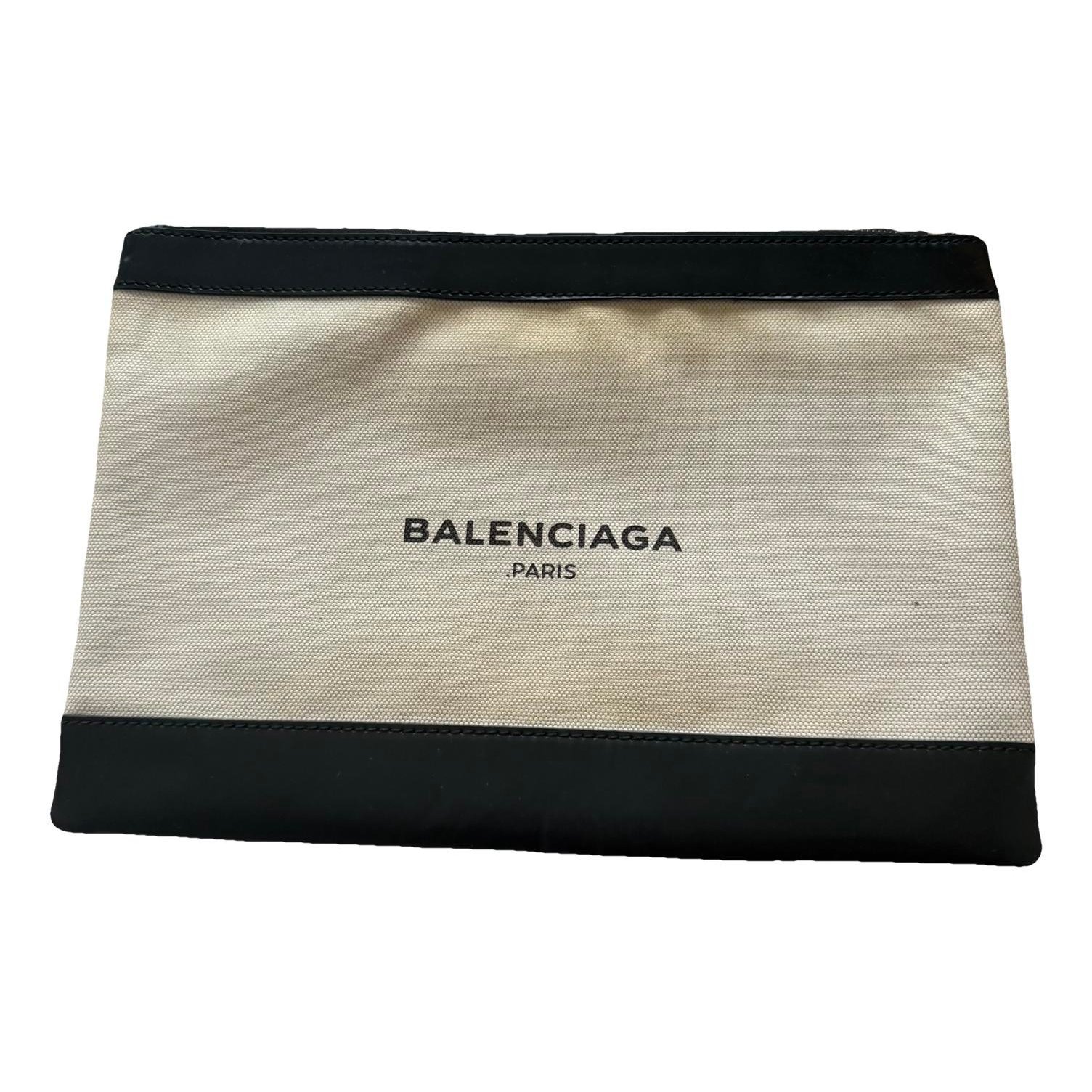 Clutch bag