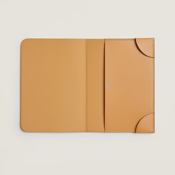 Paille Coins De Malle Passport Holder