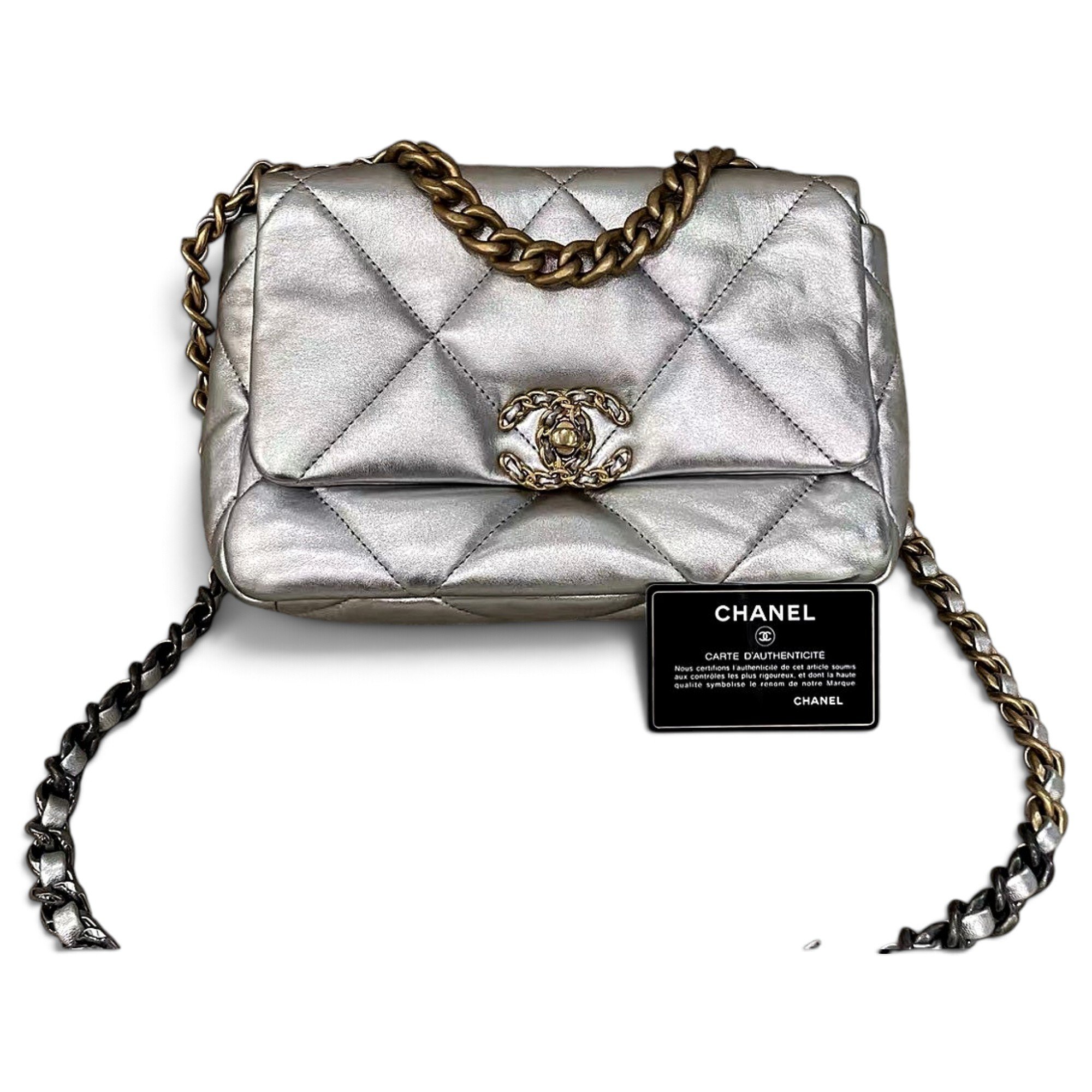 Chanel 19 leather handbag