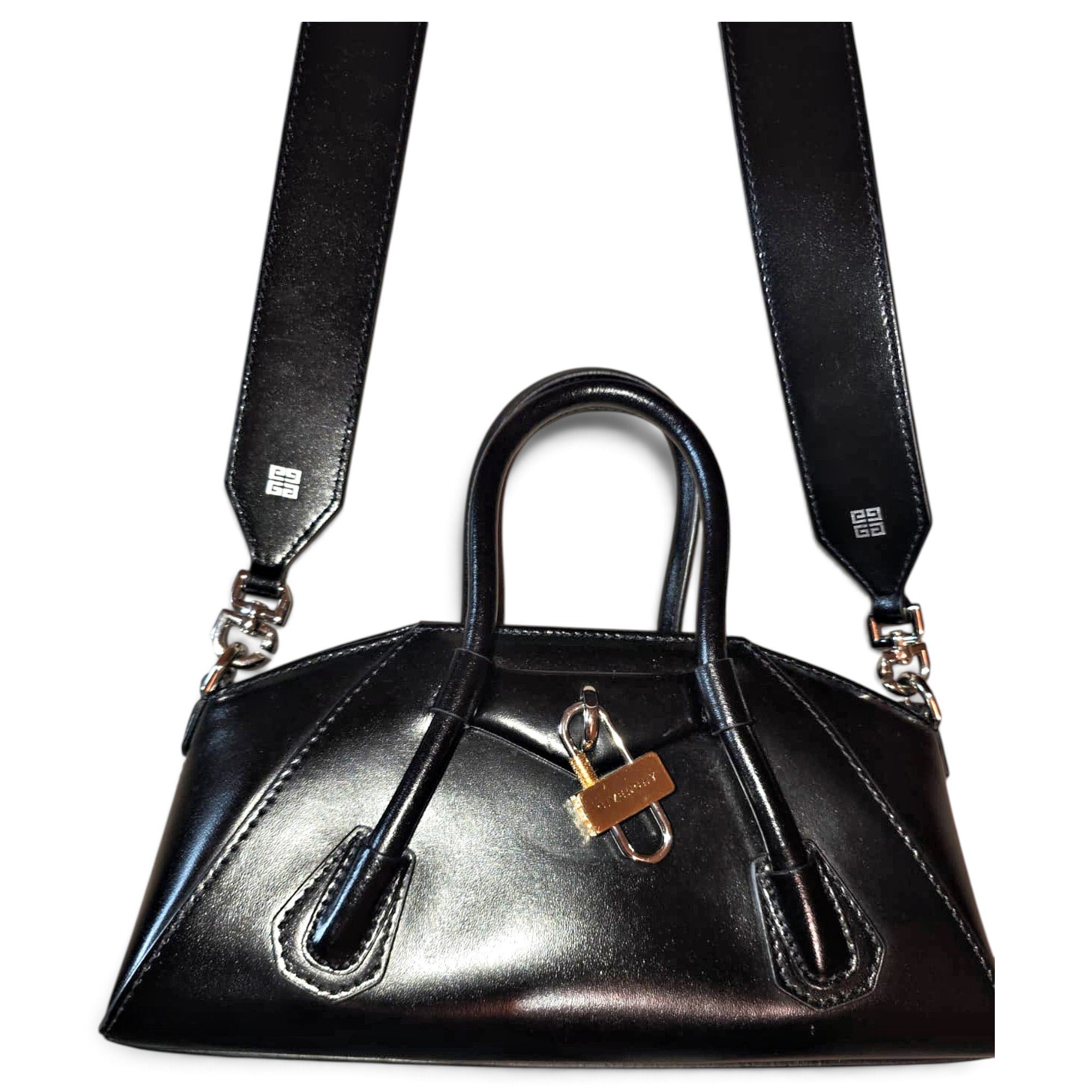 Antigona leather handbag