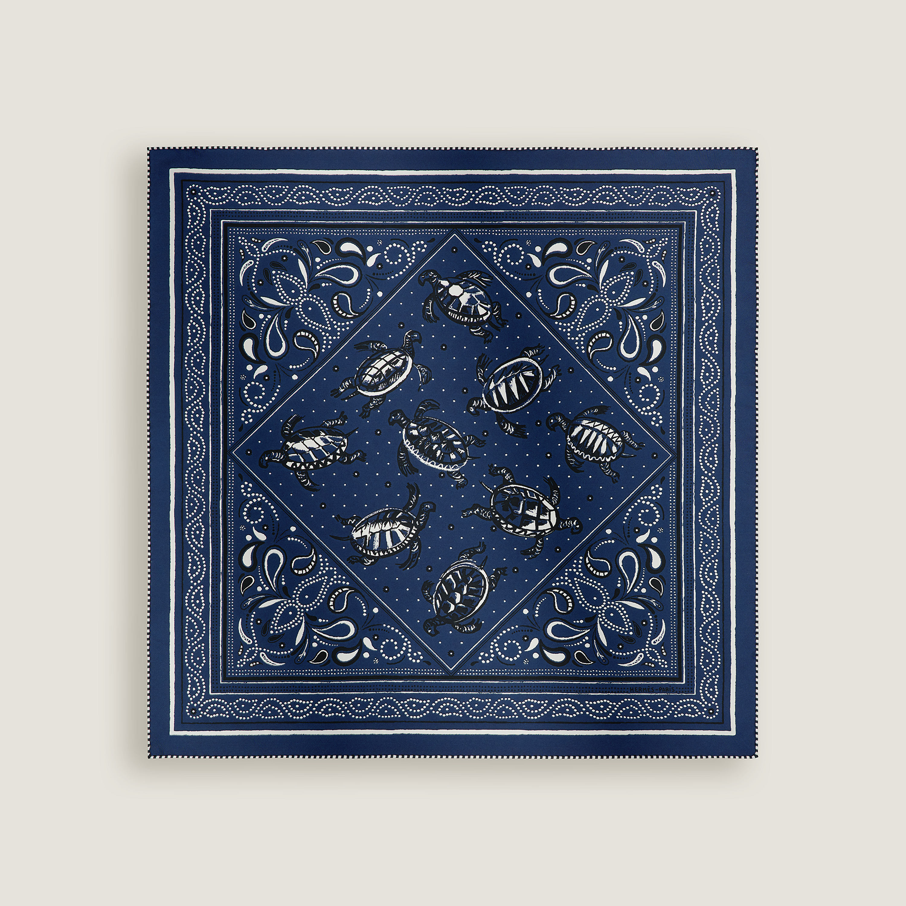 Hermès Les Tortues bandana 55 Marine/Noir/Blanc | BagUSeek
