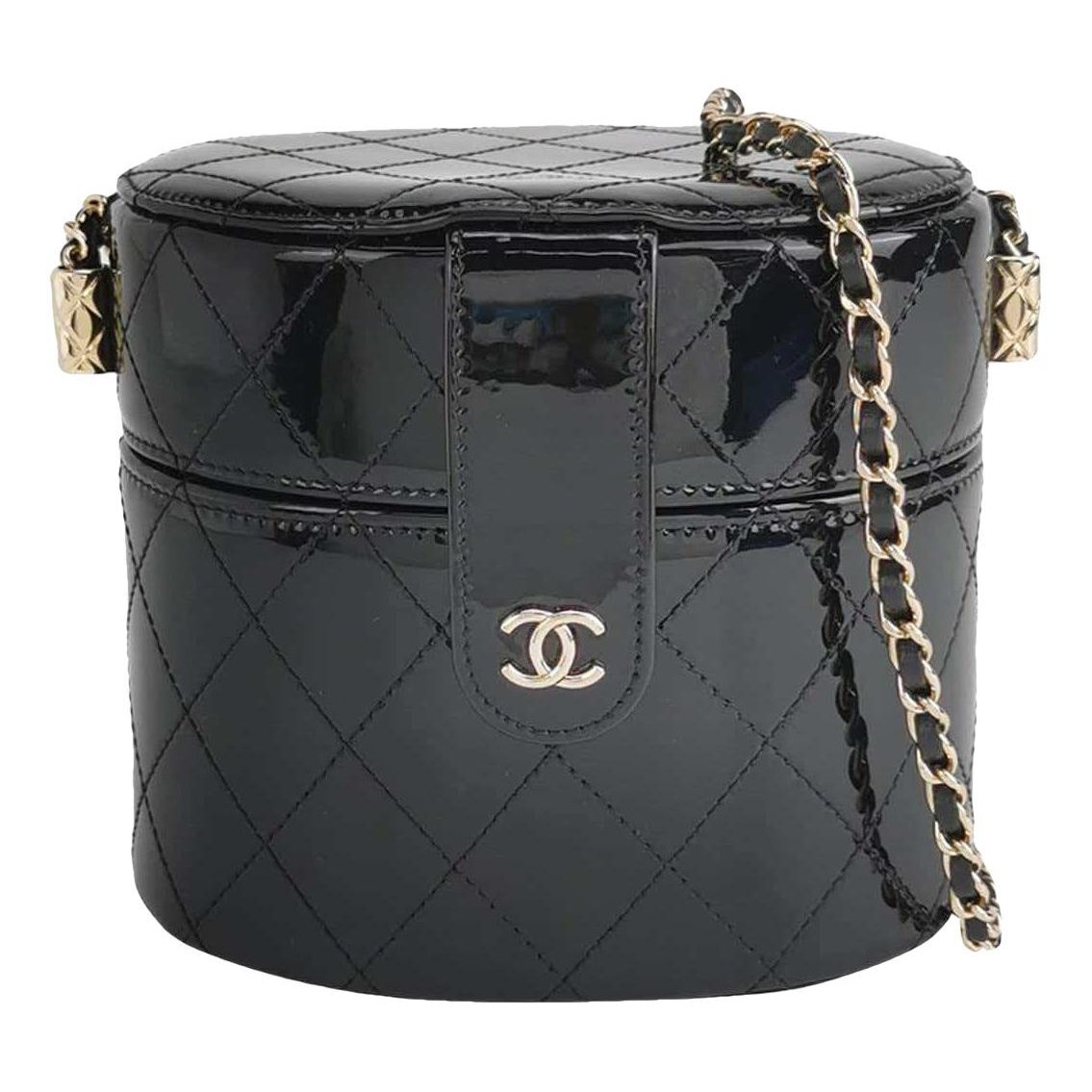 Trendy CC Vanity patent leather handbag