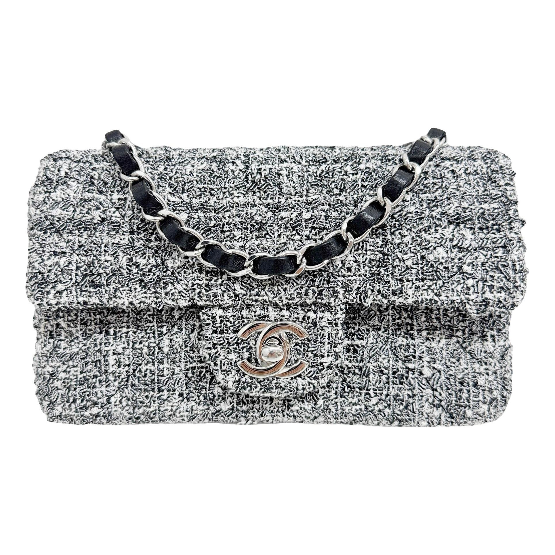Timeless/Classique tweed handbag