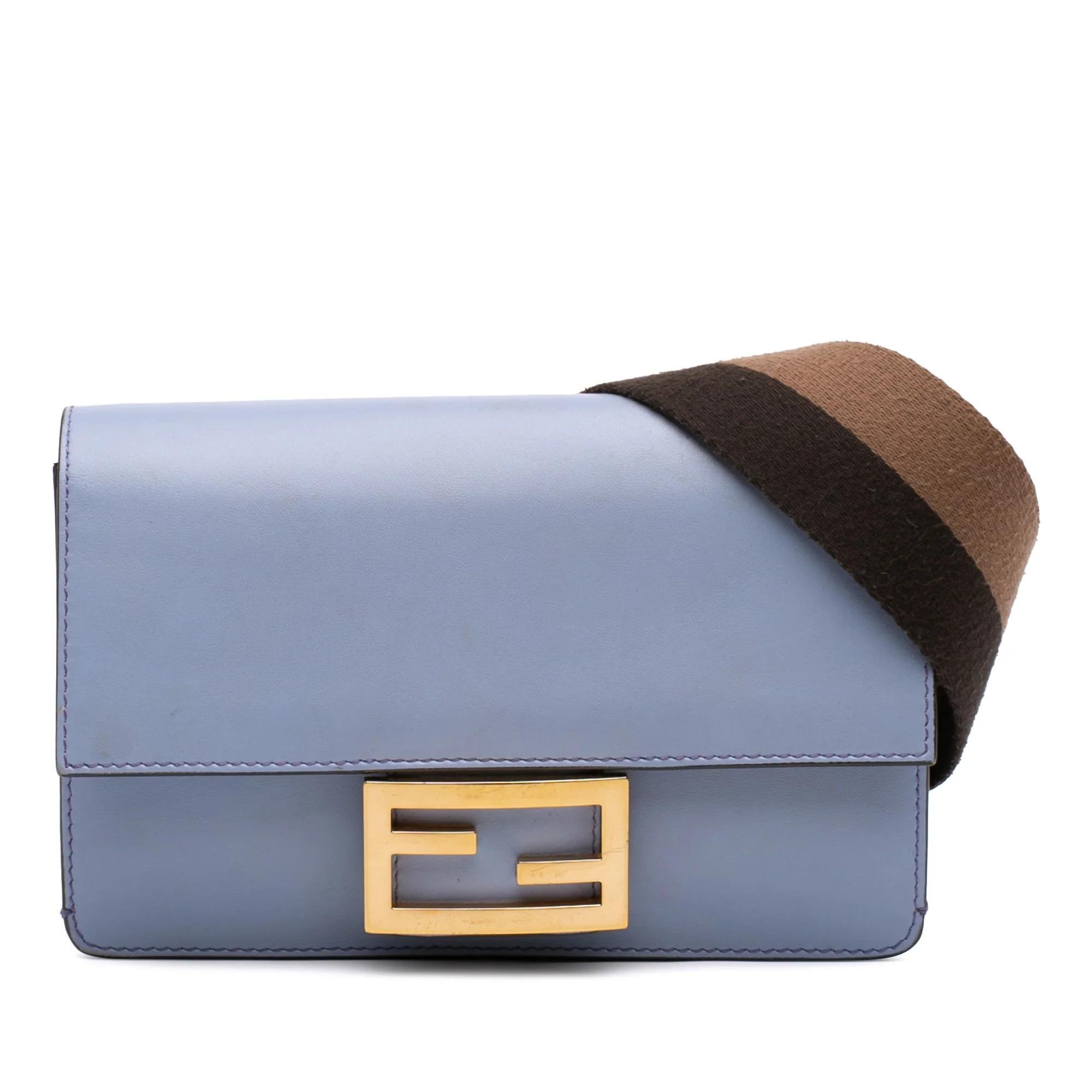 Baguette leather crossbody bag