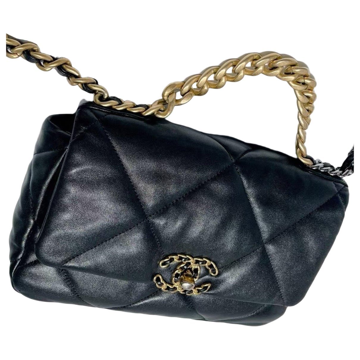 Chanel 19 leather handbag
