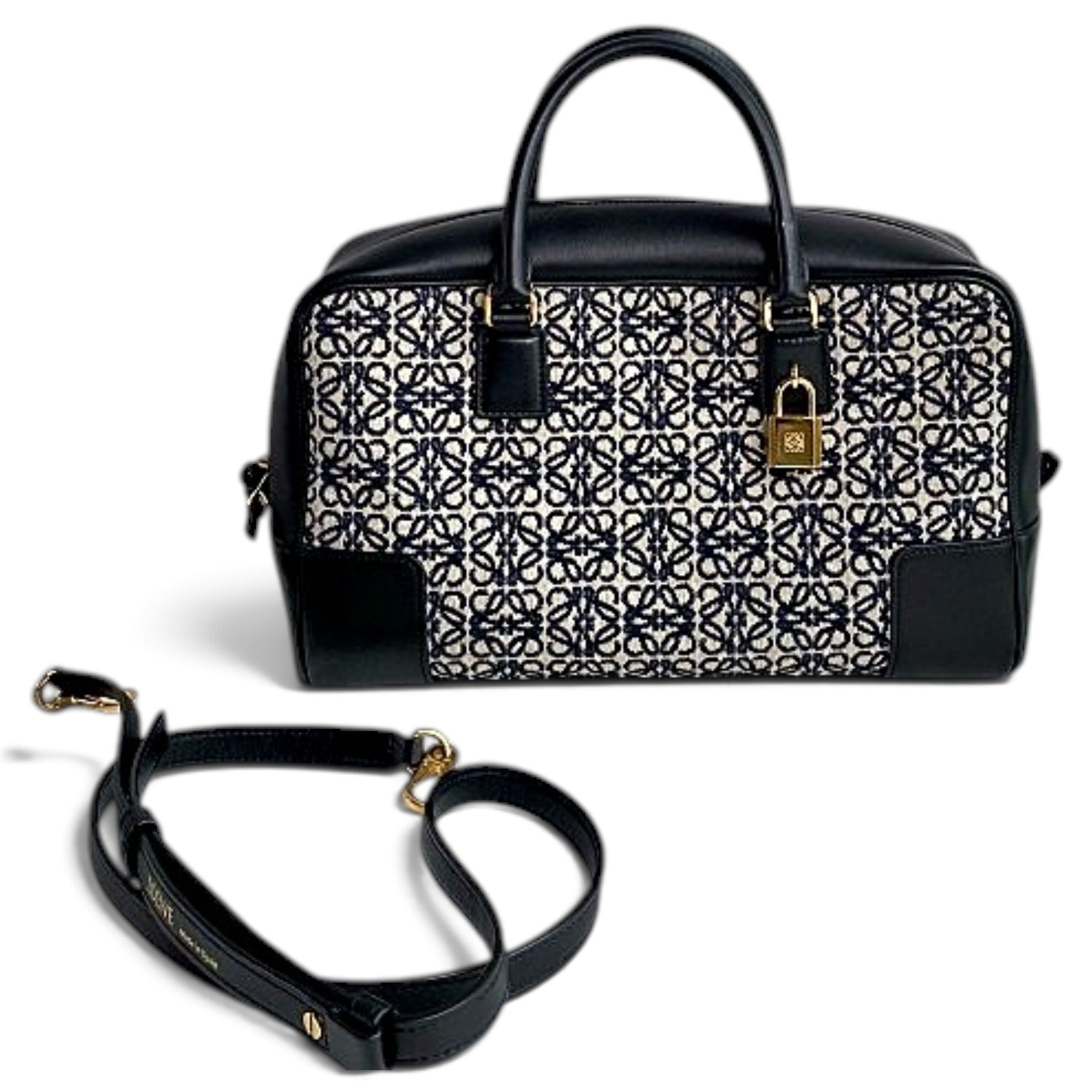 Amazona leather handbag