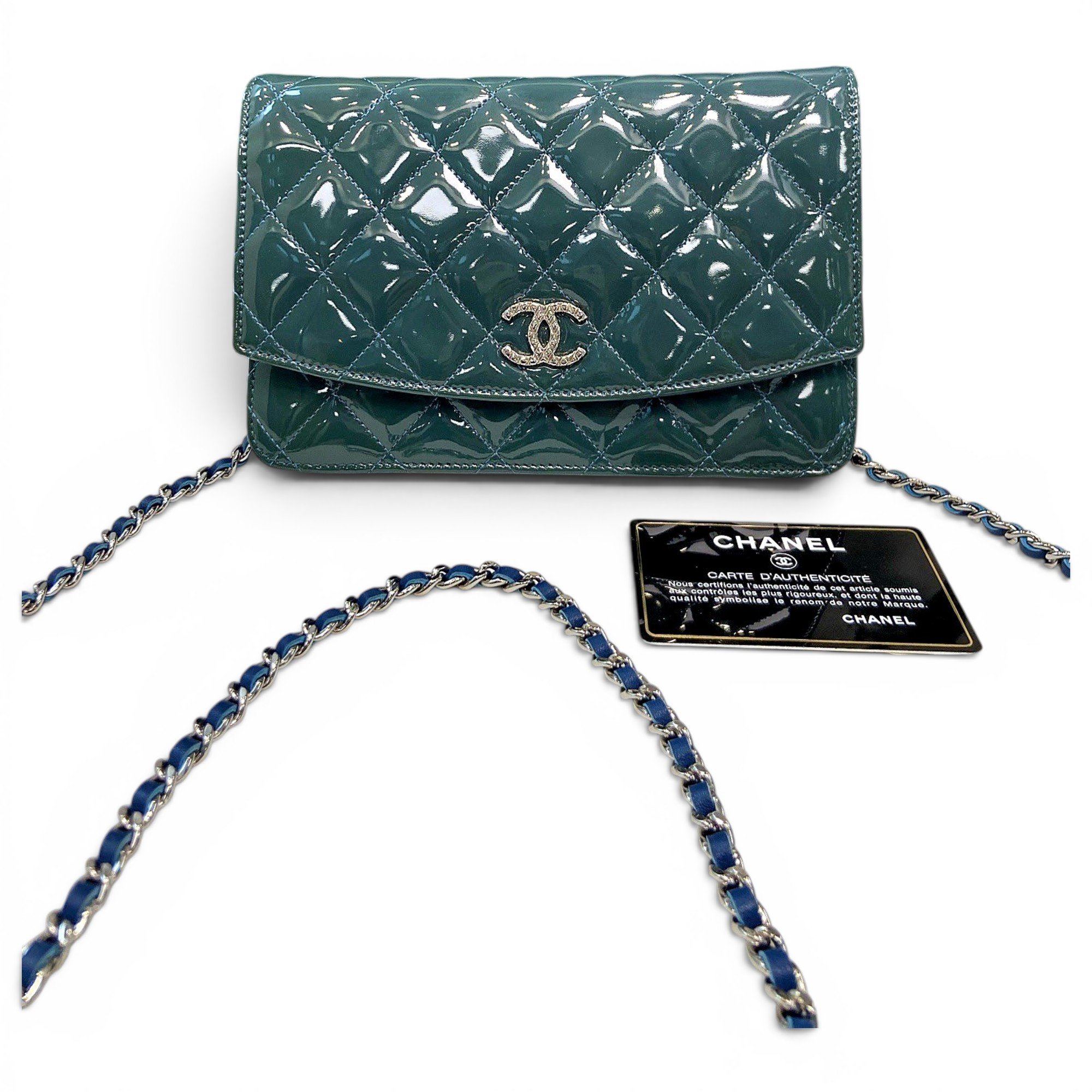 Wallet On Chain Timeless/Classique patent leather handbag