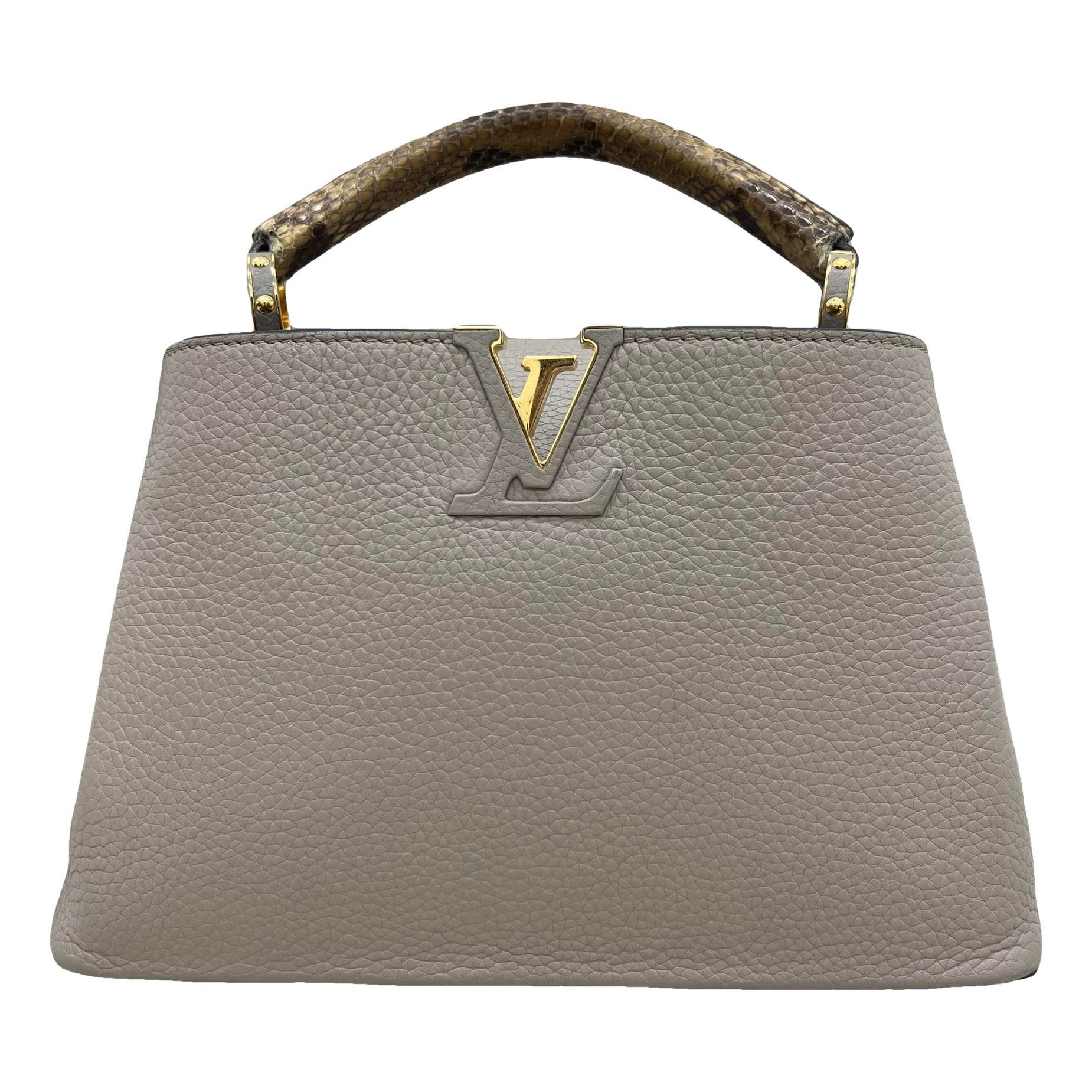 Capucines leather handbag