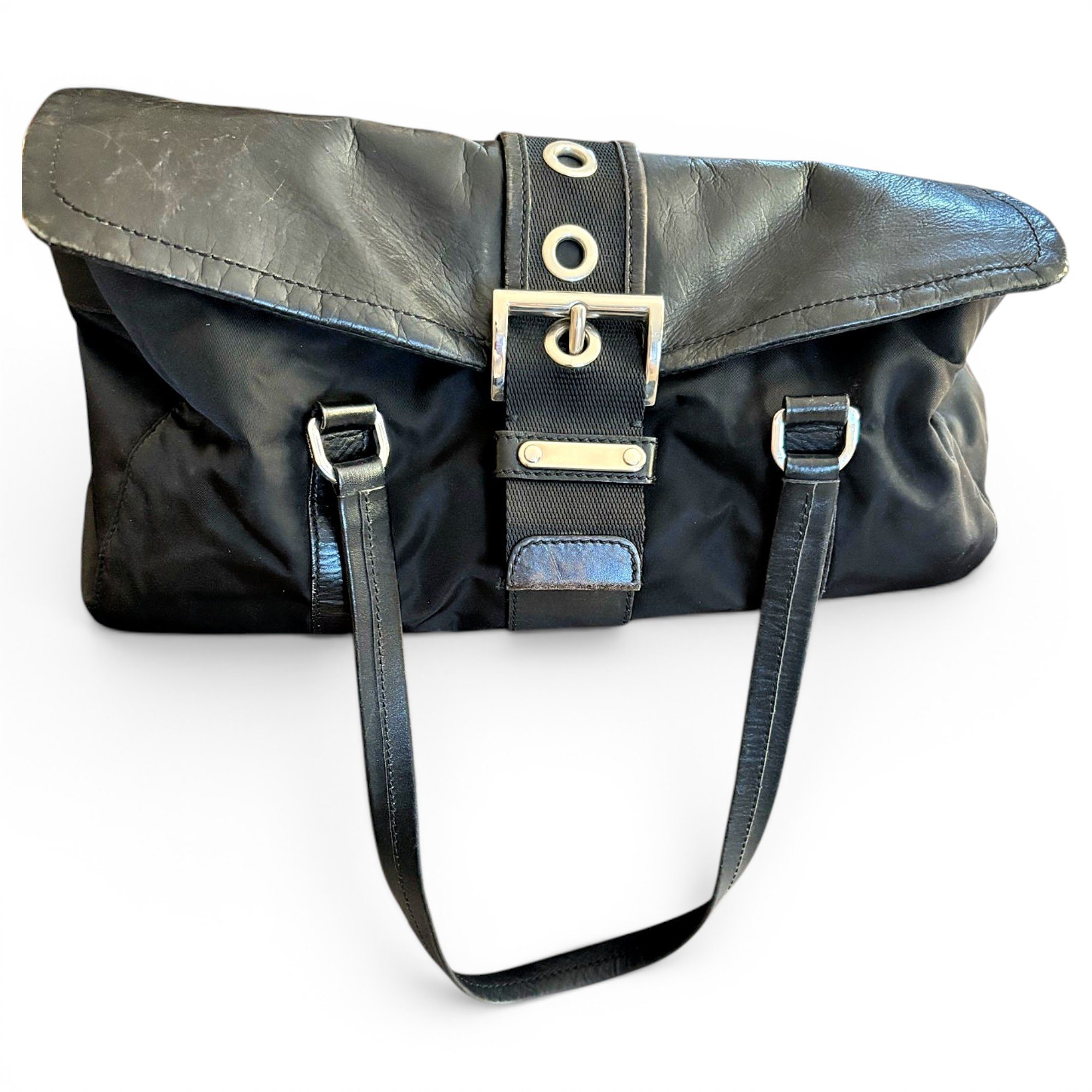 Buckle handbag
