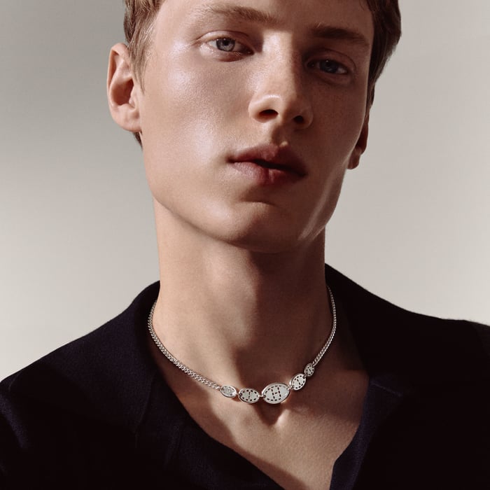 Sans Coloris Point Sellier Necklace