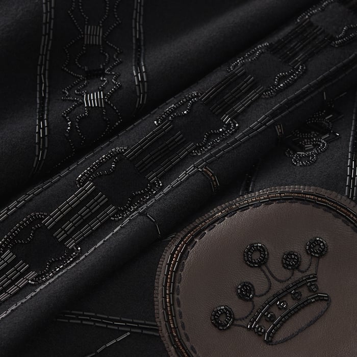 Noir La Promenade Du Matin Exceptional Embroidered Stole