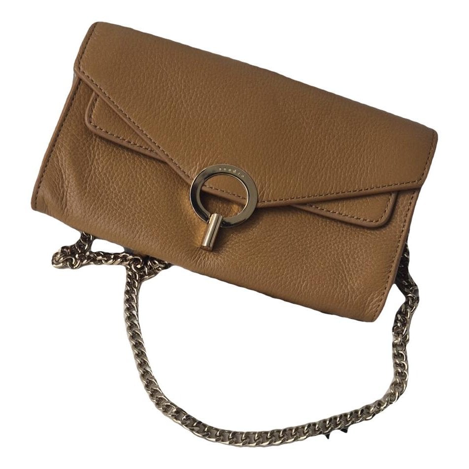 Yza leather clutch bag